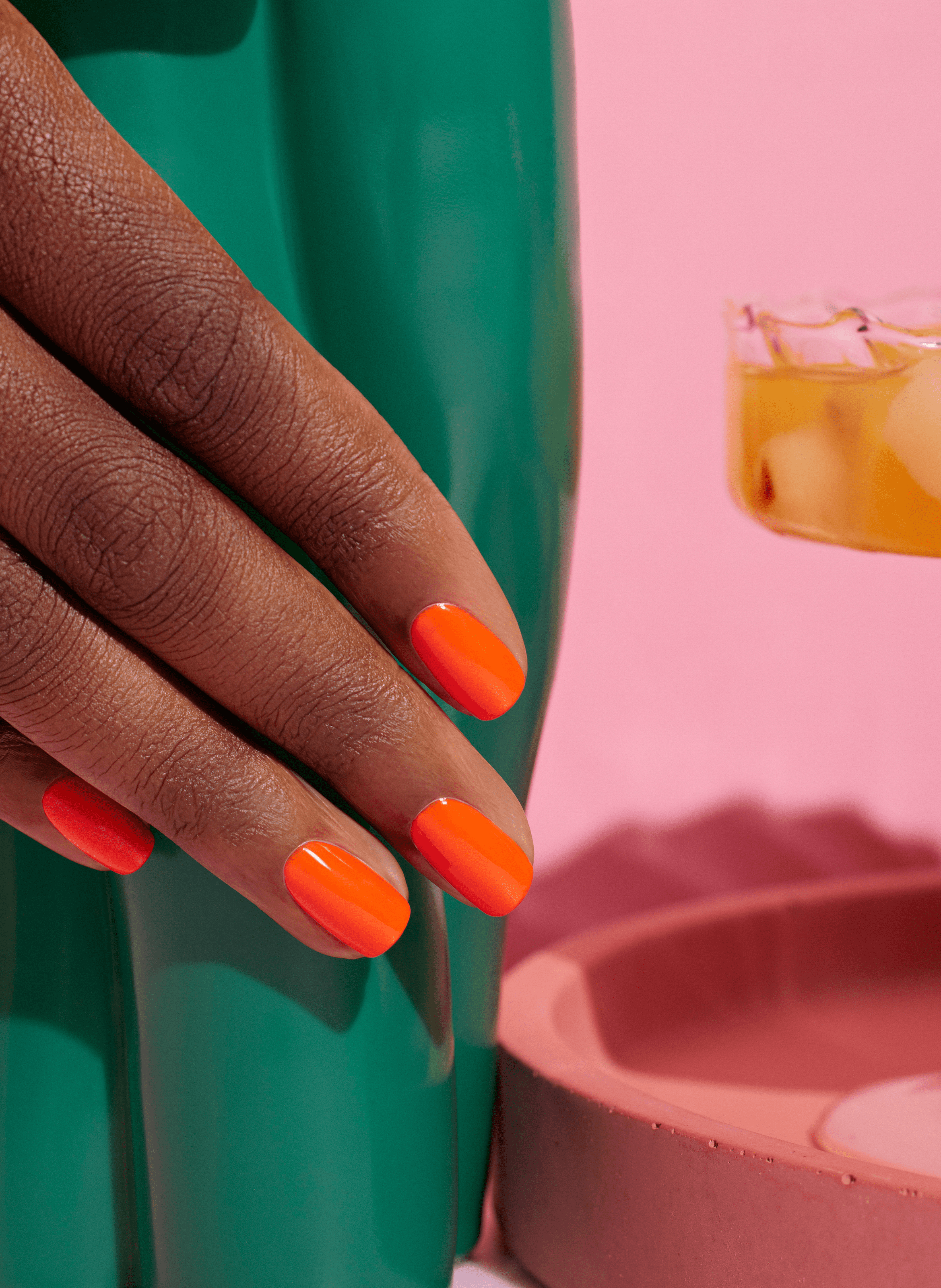 Green Nail Polish MANUCURIST Sunset