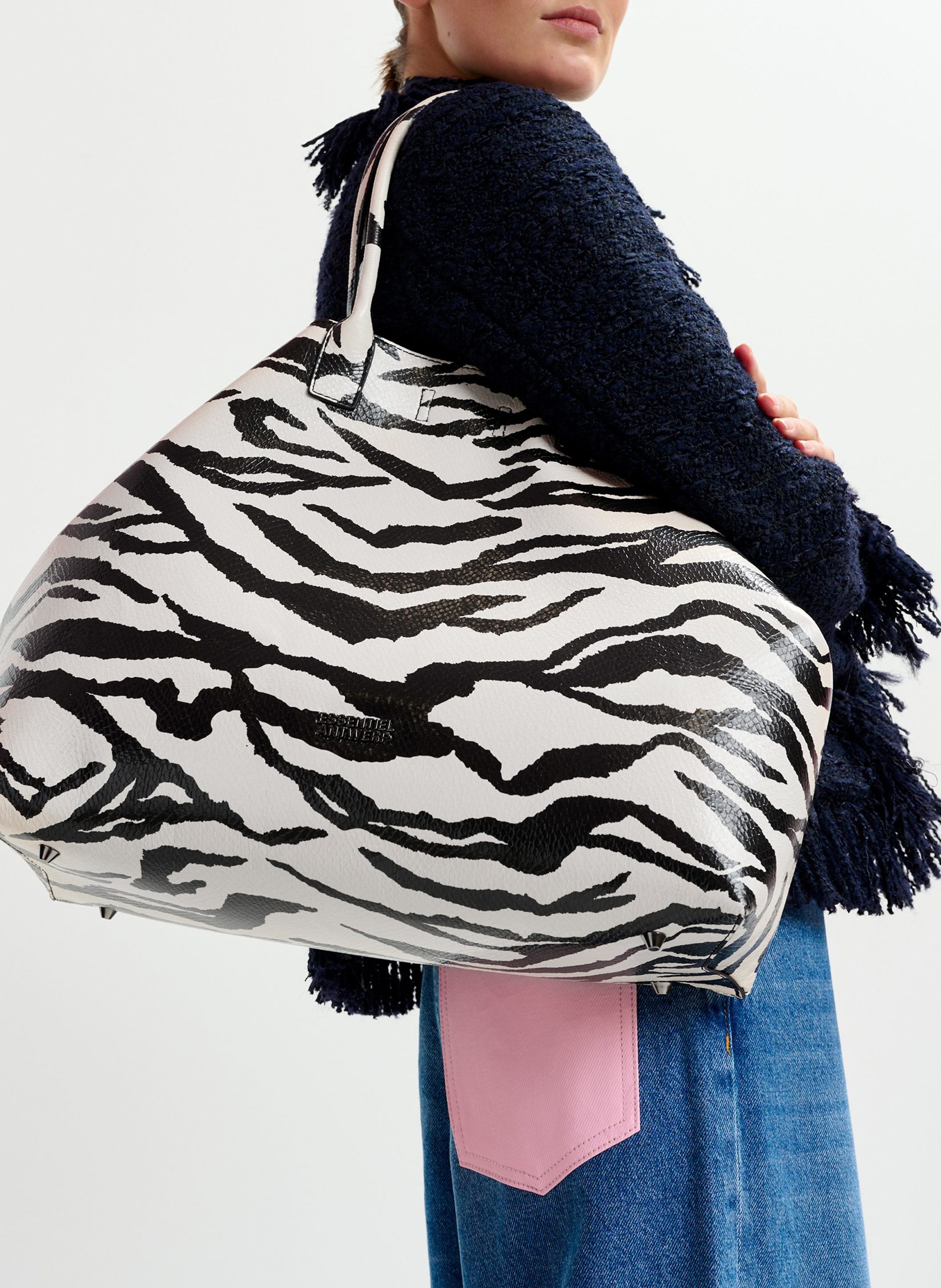 Cabas imprimé zèbre Iloise ESSENTIEL ANTWERP Noir