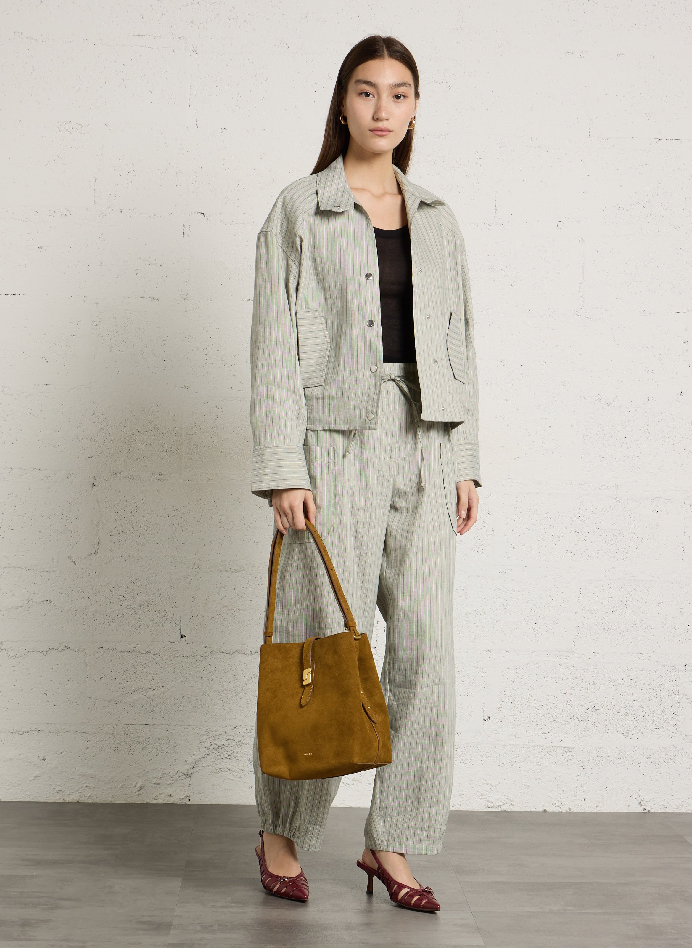 Sac à rabat monogramme en suède bello SOEUR Marron