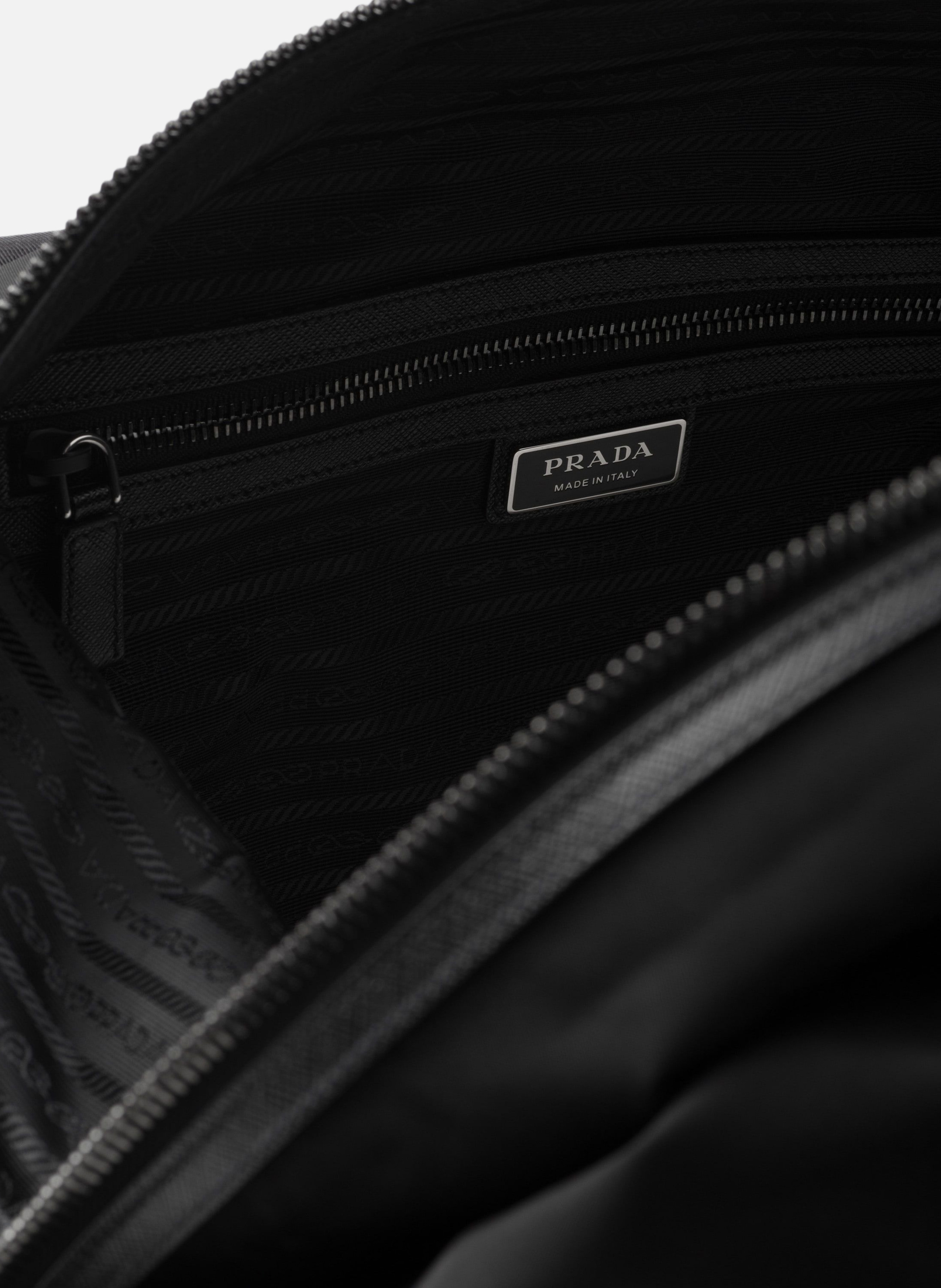 Sac de sport en re-nylon et cuir saffiano PRADA Noir