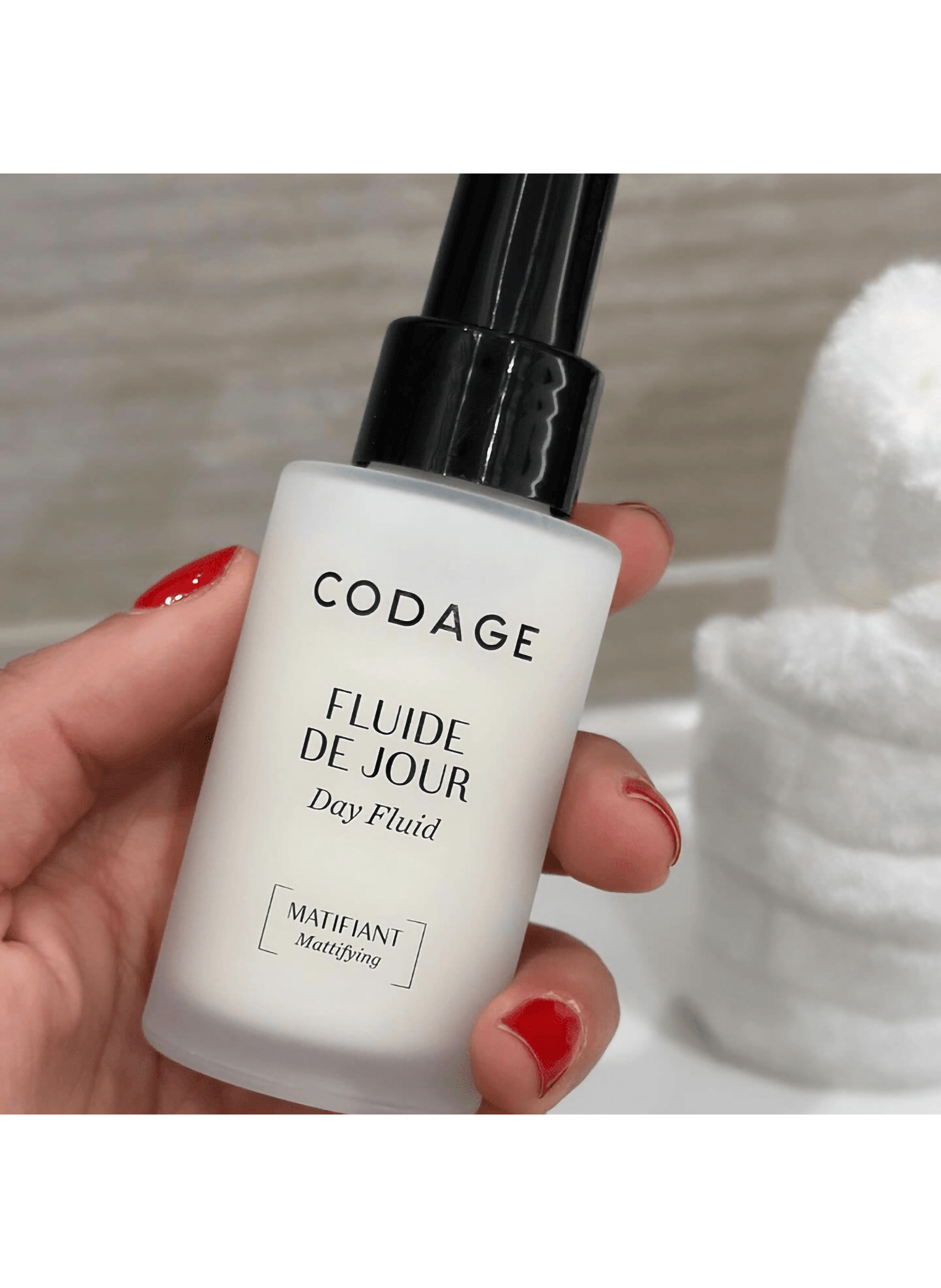 Day Fluid - Mattifying, protective, and radiant CODAGE No color