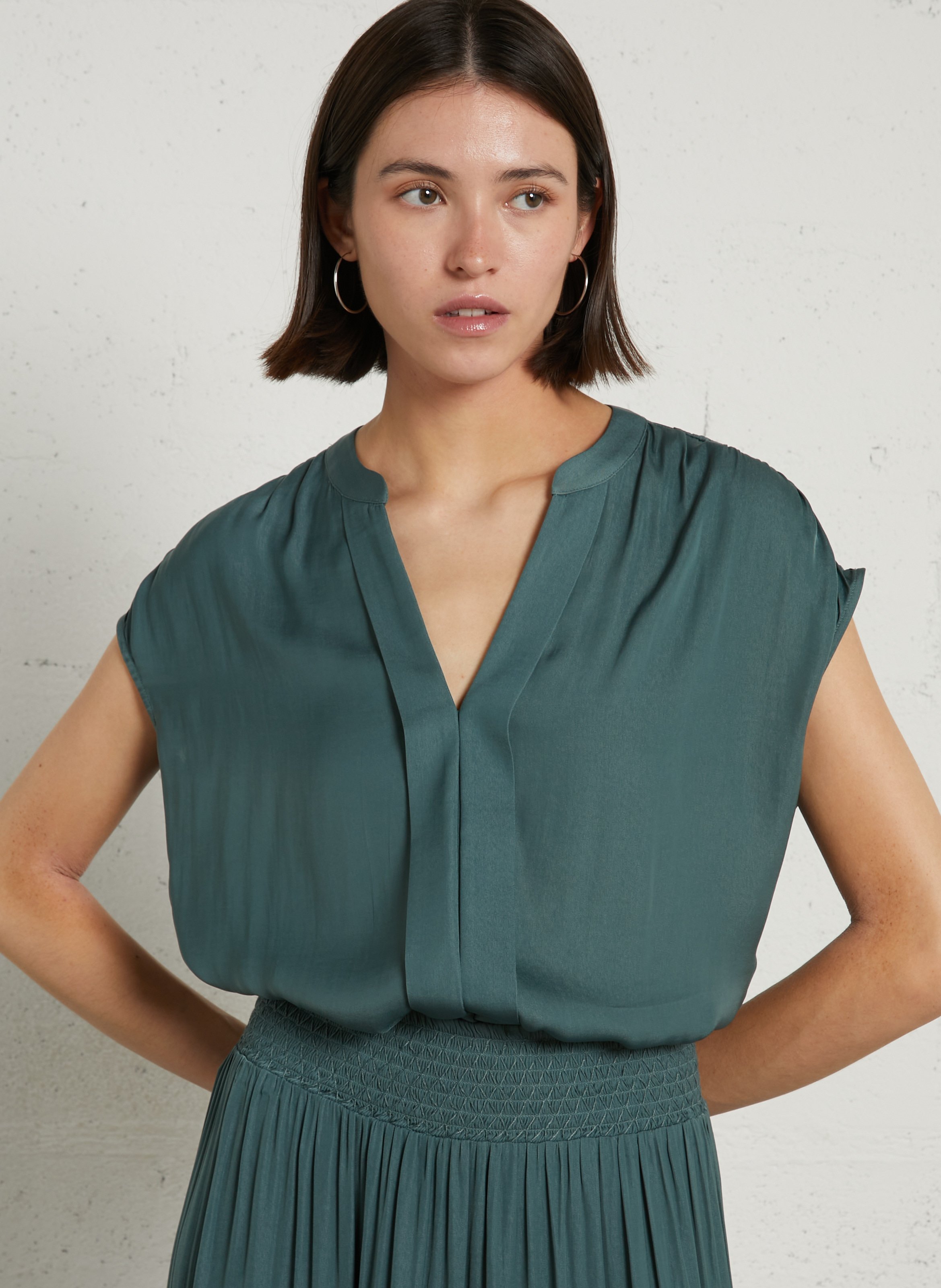 Top oversize col v satiné miss MAISON 123 Bleu