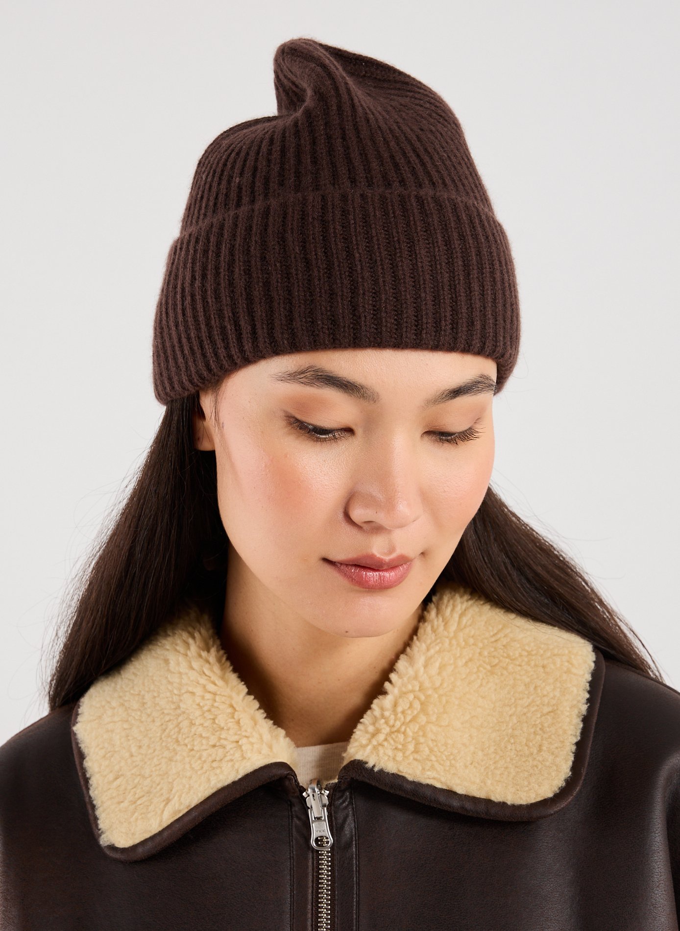Ribbed Cashmere Beanie SAISON 1865 Brown