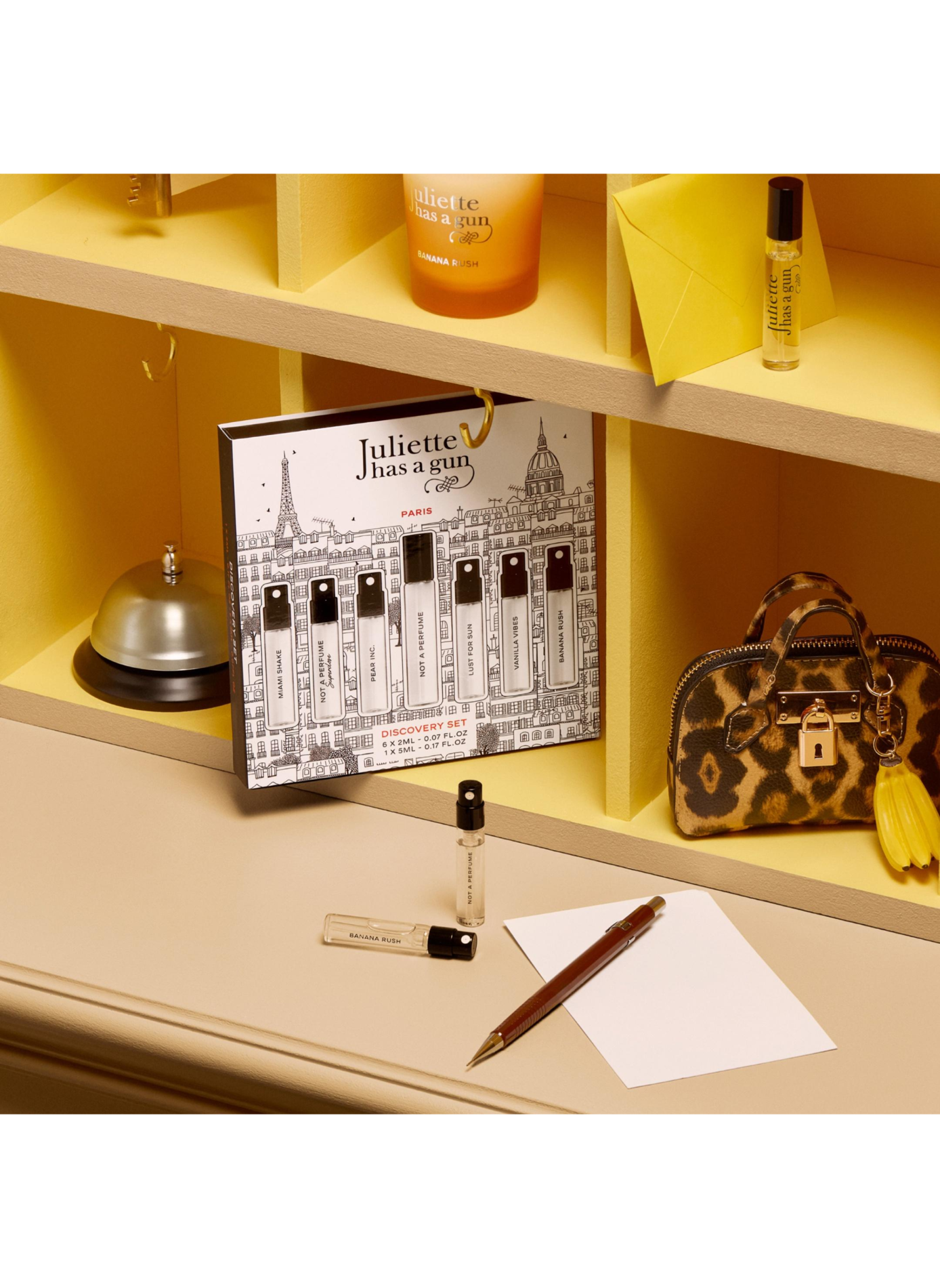 Discovery box JULIETTE HAS A GUN No color