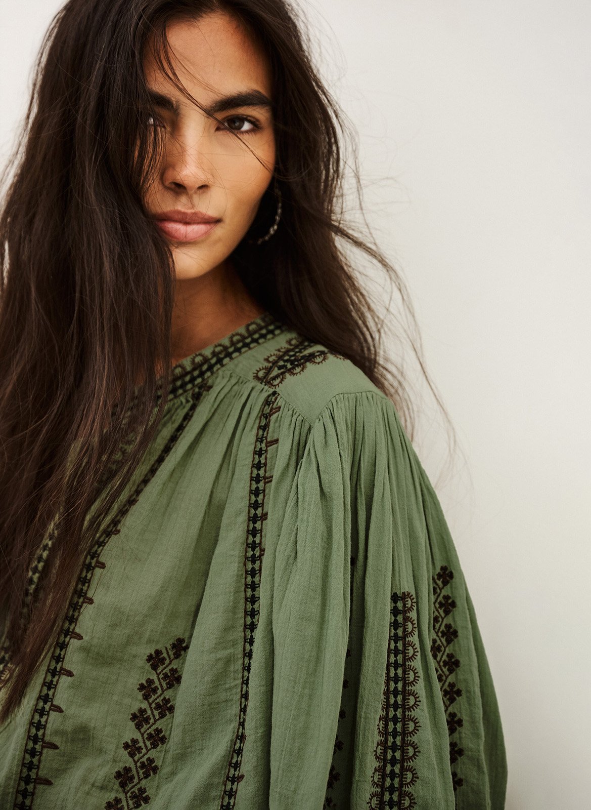 Oversized blouse met ronde hals en geborduurd katoen mona. | Groen BA&SH Dames