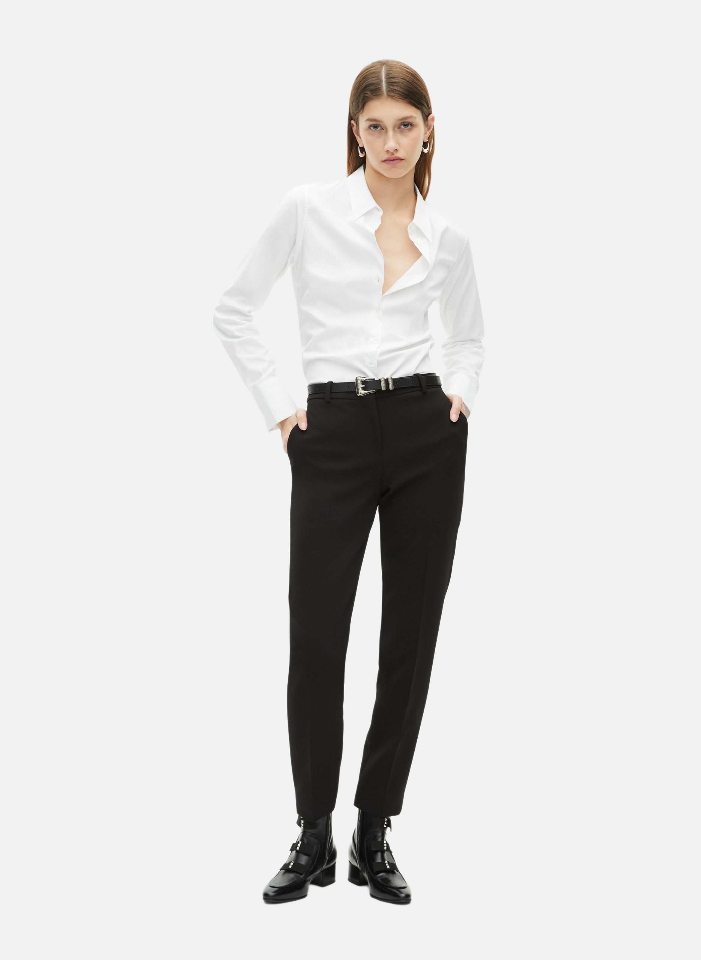 Pantalon tailleur en crêpe coupe ajustée Noir
