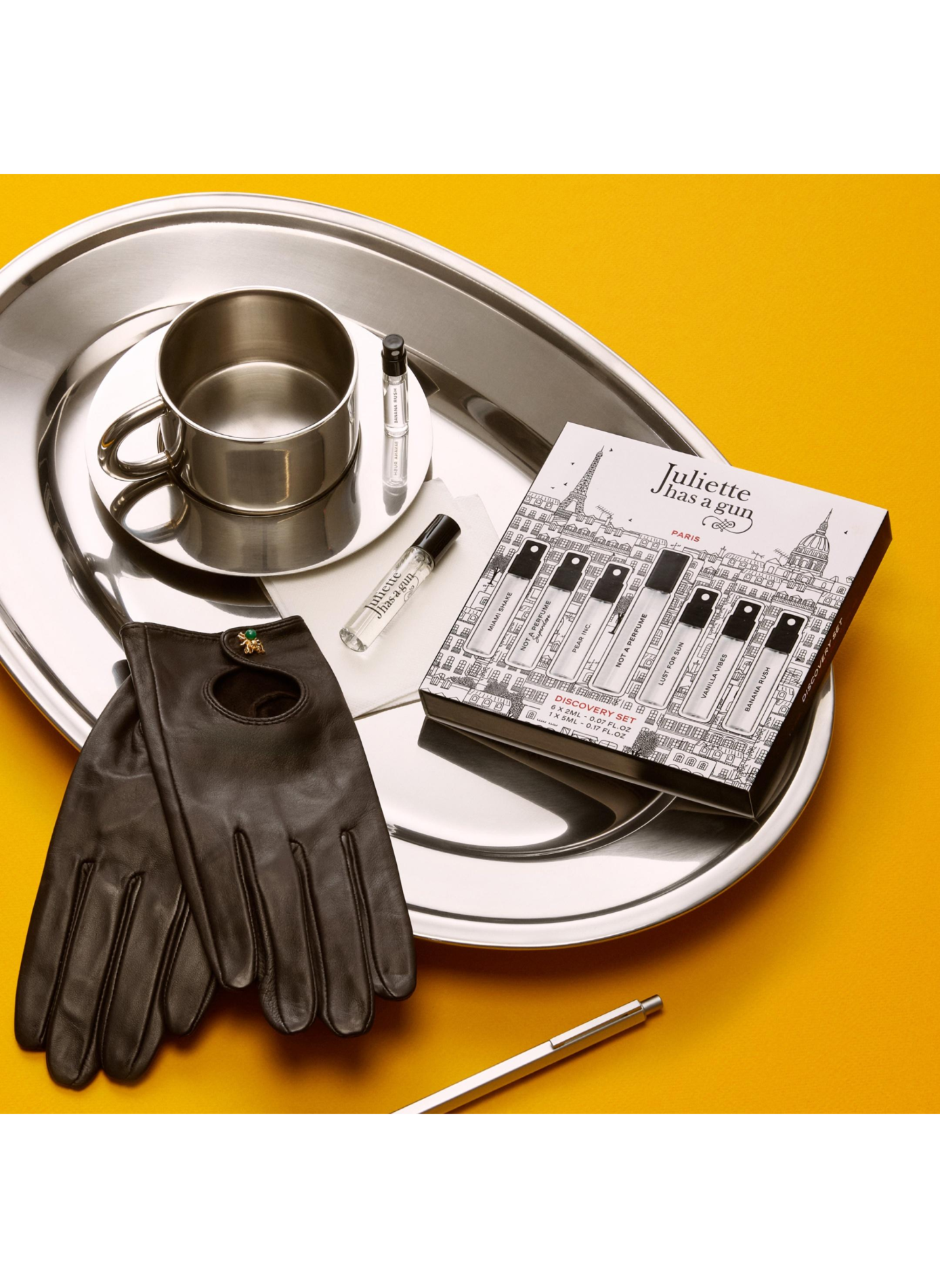 Discovery box JULIETTE HAS A GUN No color