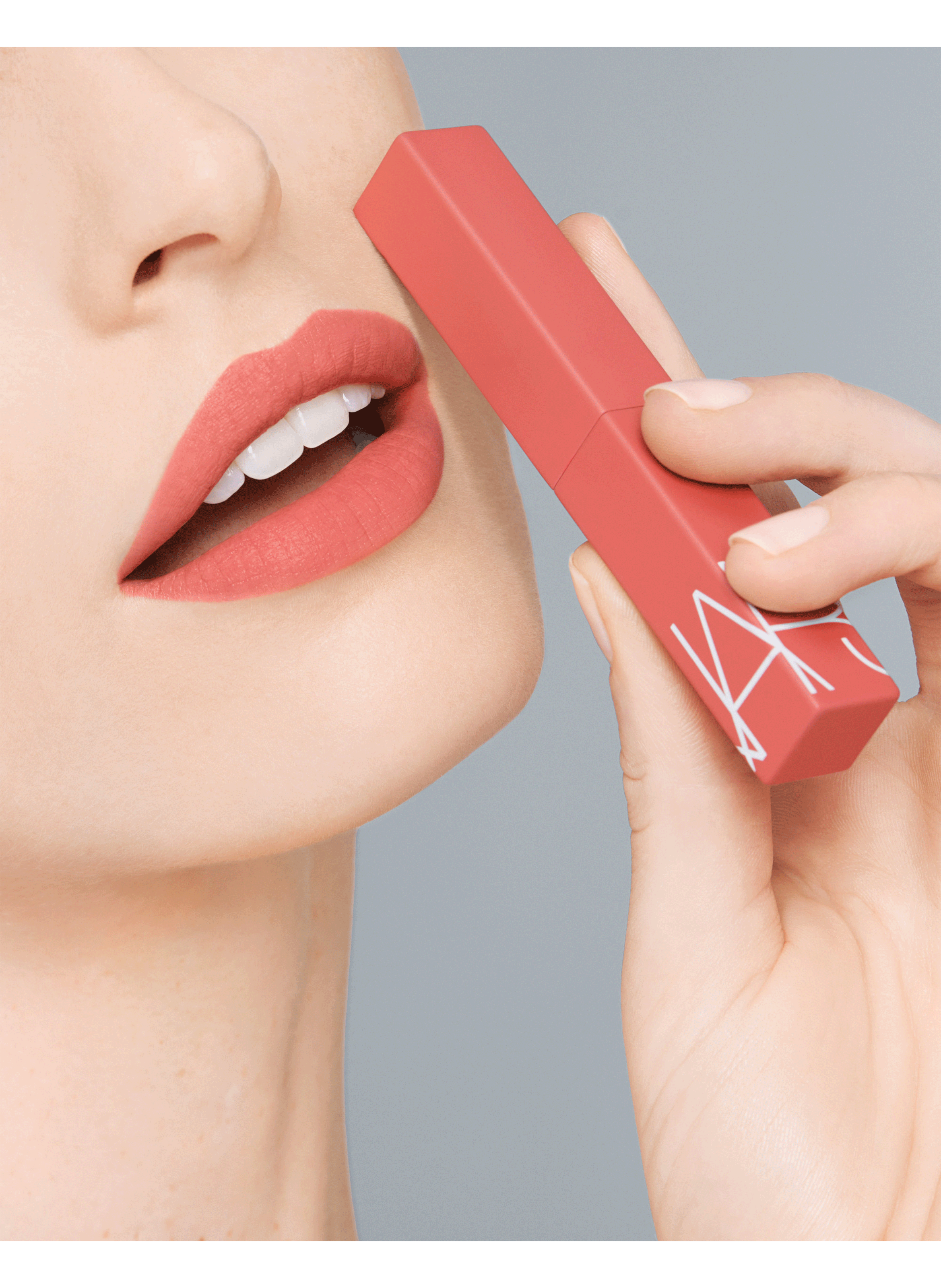 POWERMATTE LIPSTICK Indiscreet