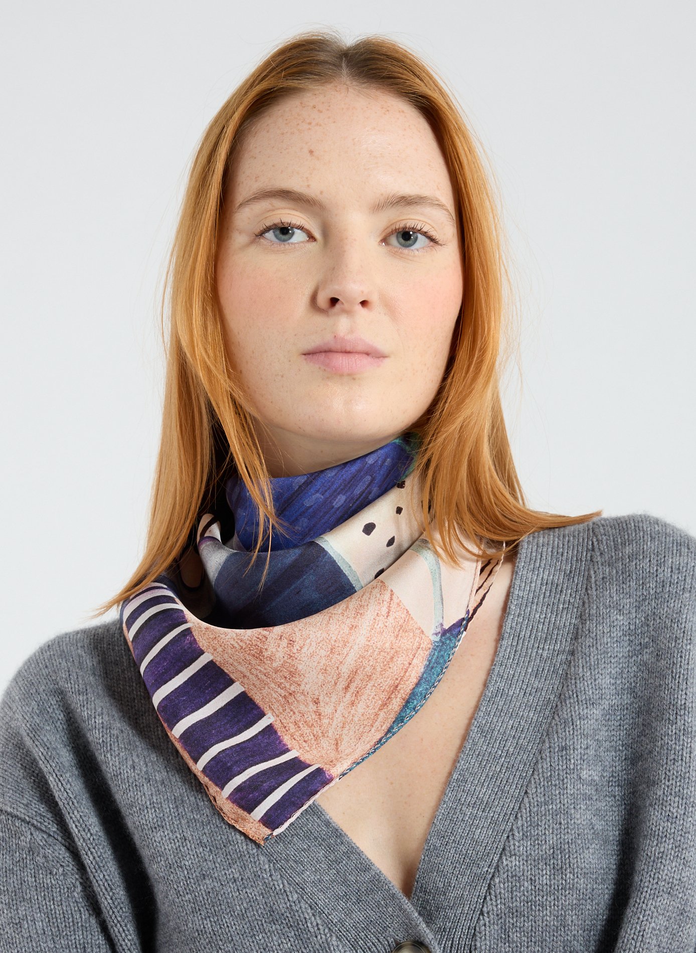 Carré de soie imprimé AU PRINTEMPS PARIS Multicolore