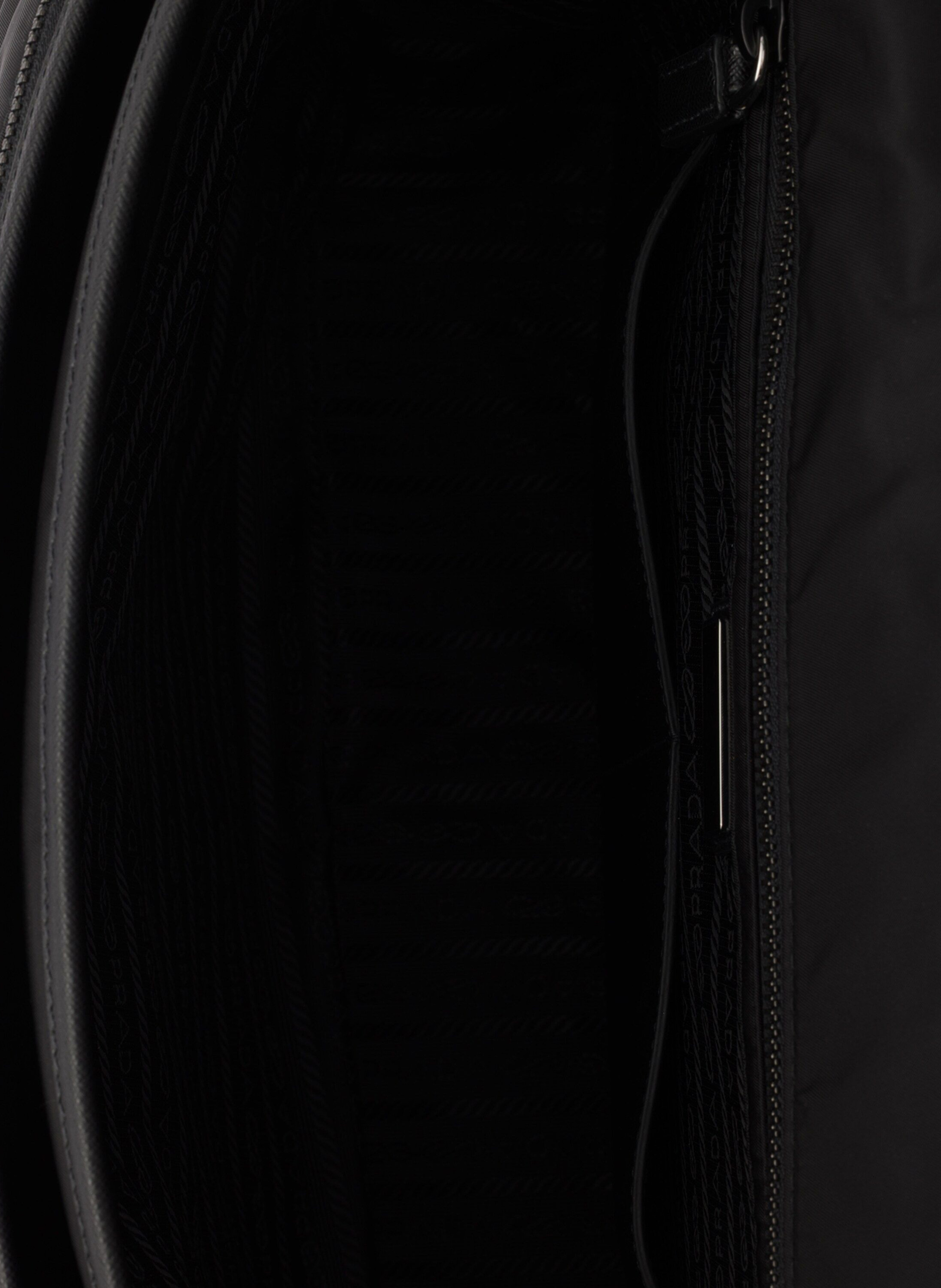 Sac porté épaule en re-nylon et cuir saffiano PRADA Noir