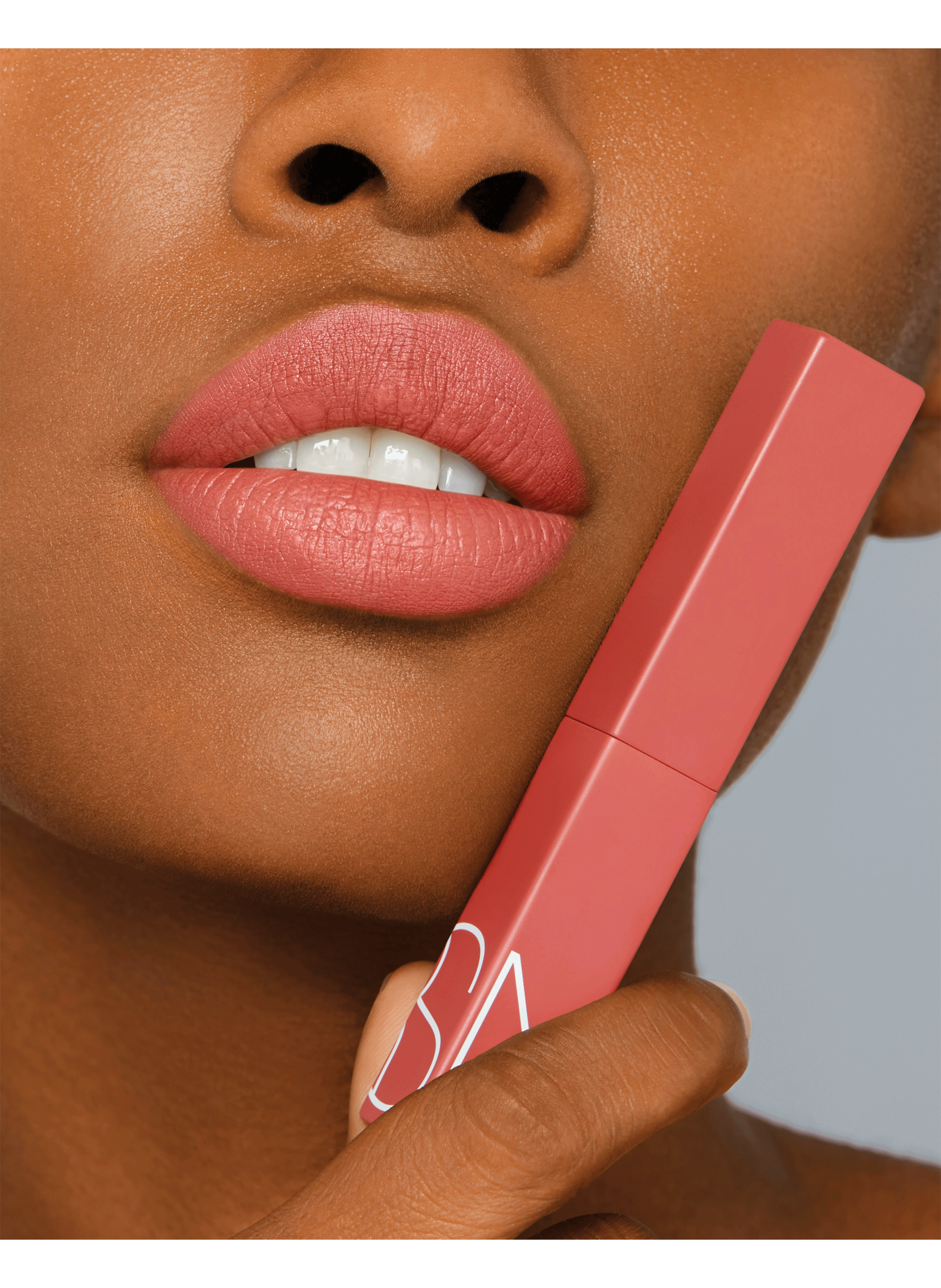 POWERMATTE LIPSTICK Indiscreet