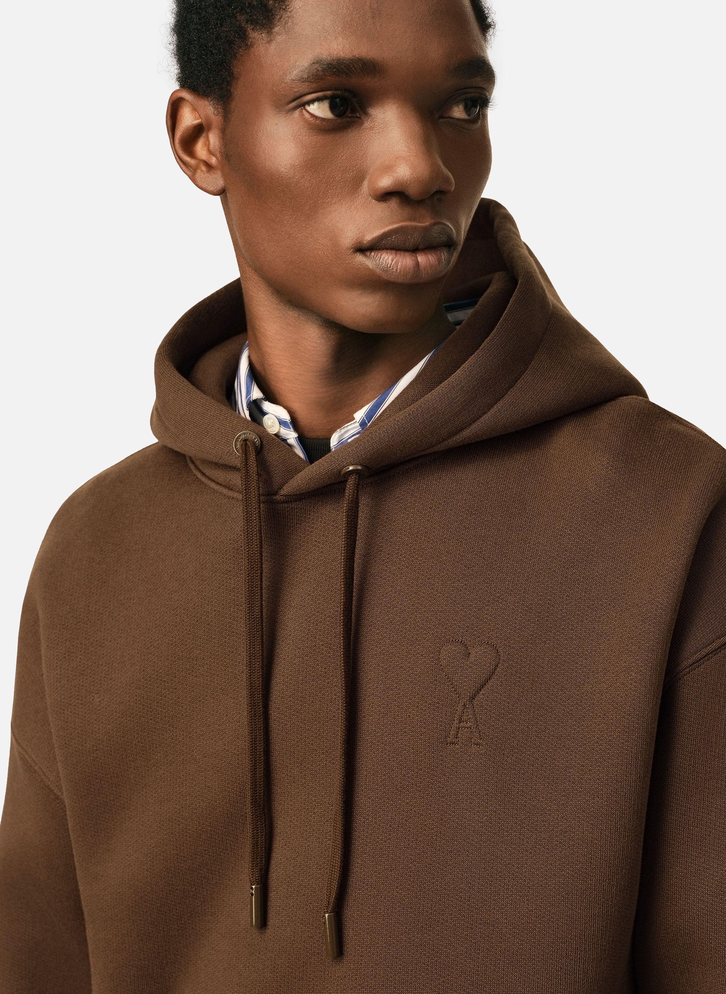 Hoodie unisexe en coton ami de coeur embossé AMI PARIS Marron