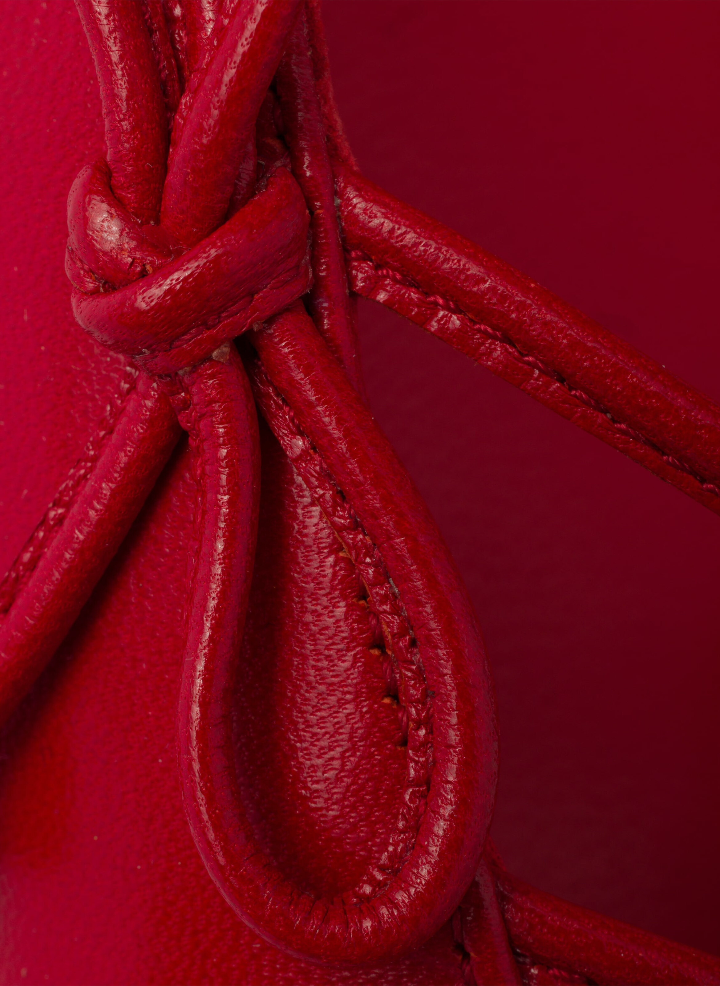 Escarpins en cuir à côtés ouverts PRADA Rouge