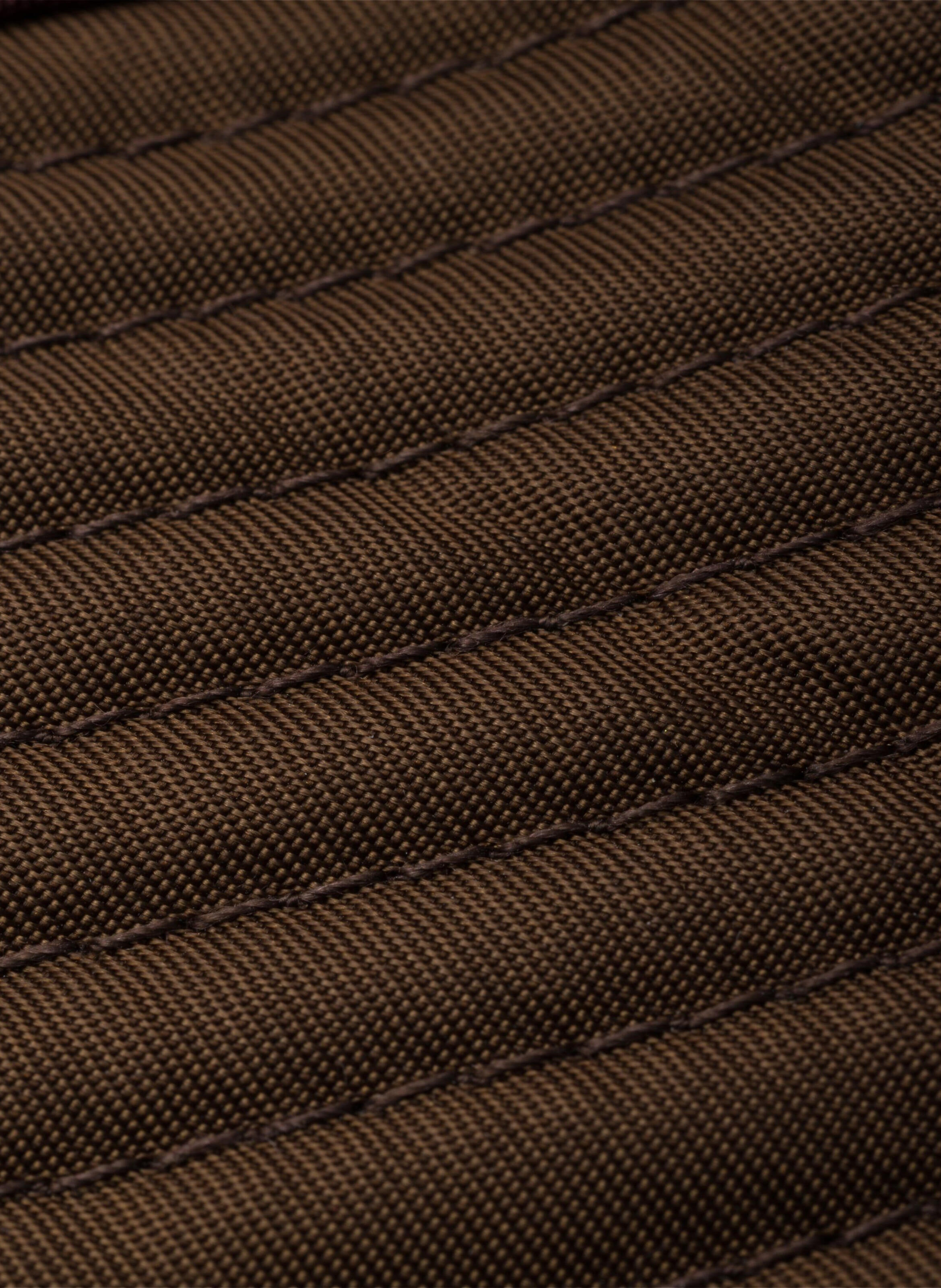 Bob bicolore en re-nylon PRADA Rouge