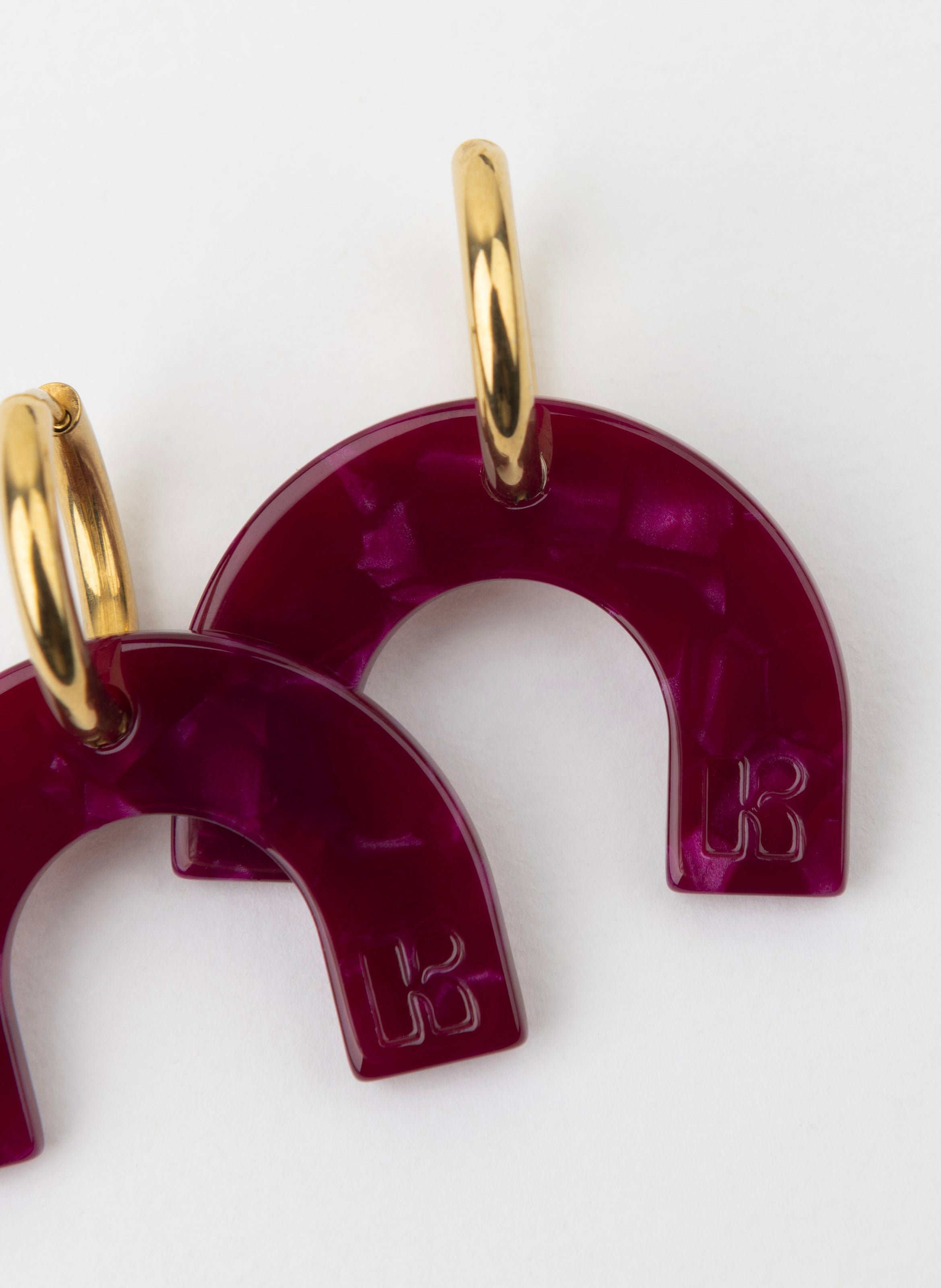 Boucles d'oreilles arc-en-ciel avec anneaux en acier inoxydable doré KURAGE GINZA Rouge