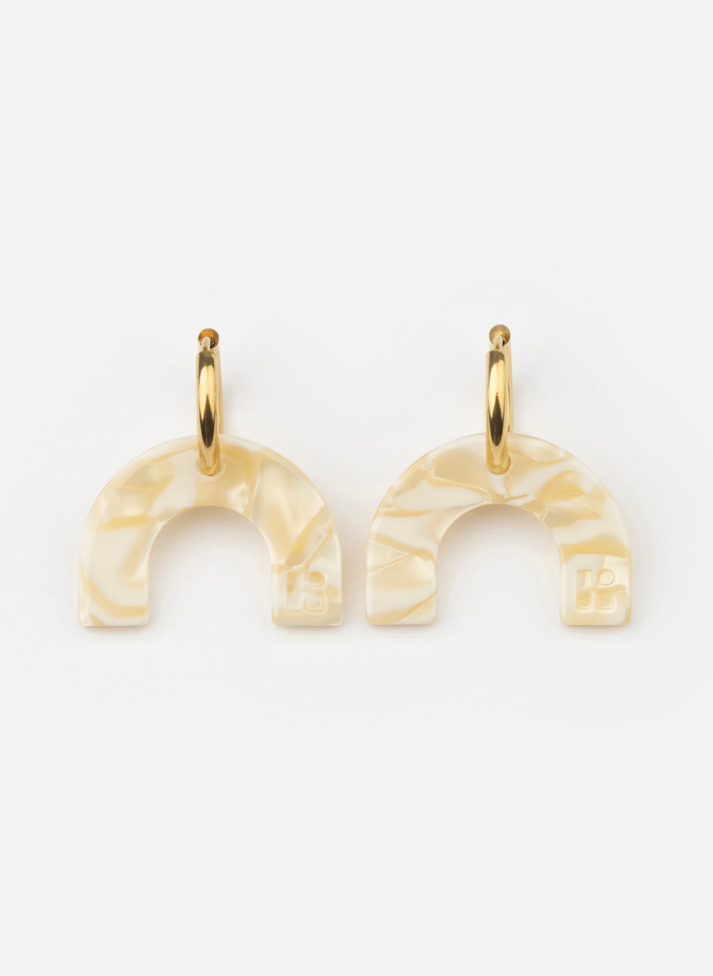 Boucles d'oreilles arc-en-ciel avec anneaux en acier inoxydable doré KURAGE GINZA Beige