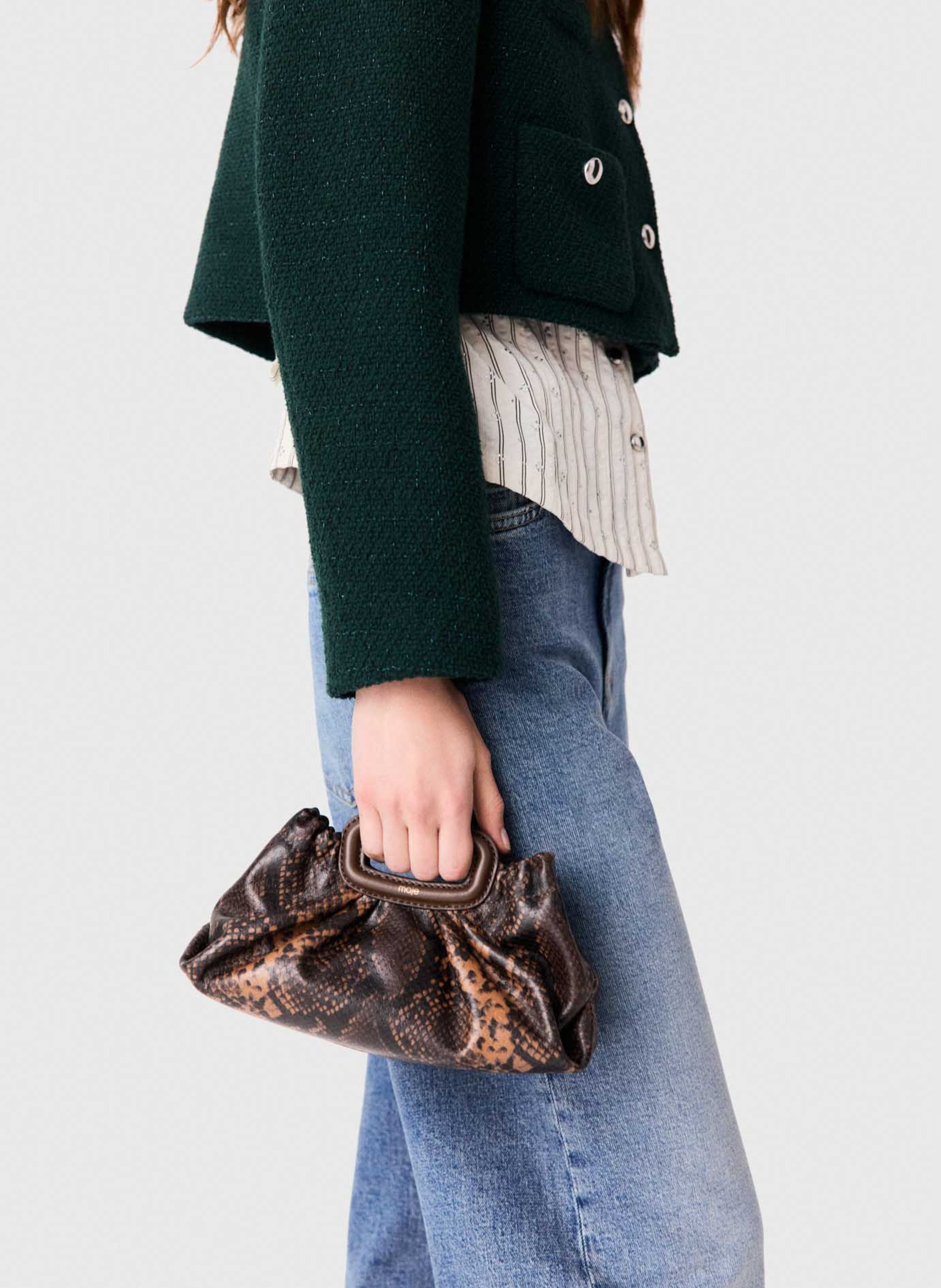 Mini clutch en cuir embossé python MAJE Marron