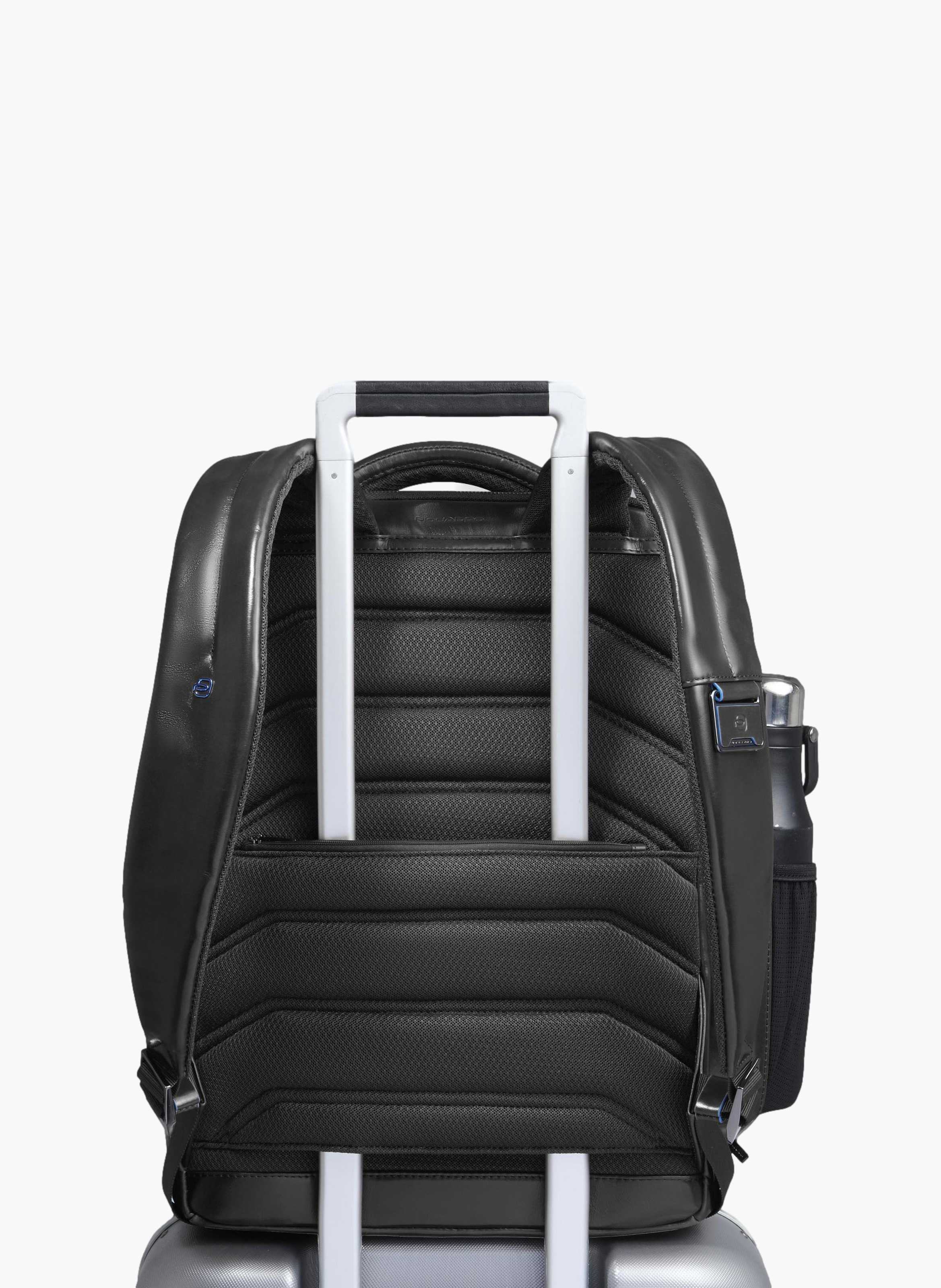Sac à dos de voyage pour ordinateur 15,6" PIQUADRO Noir