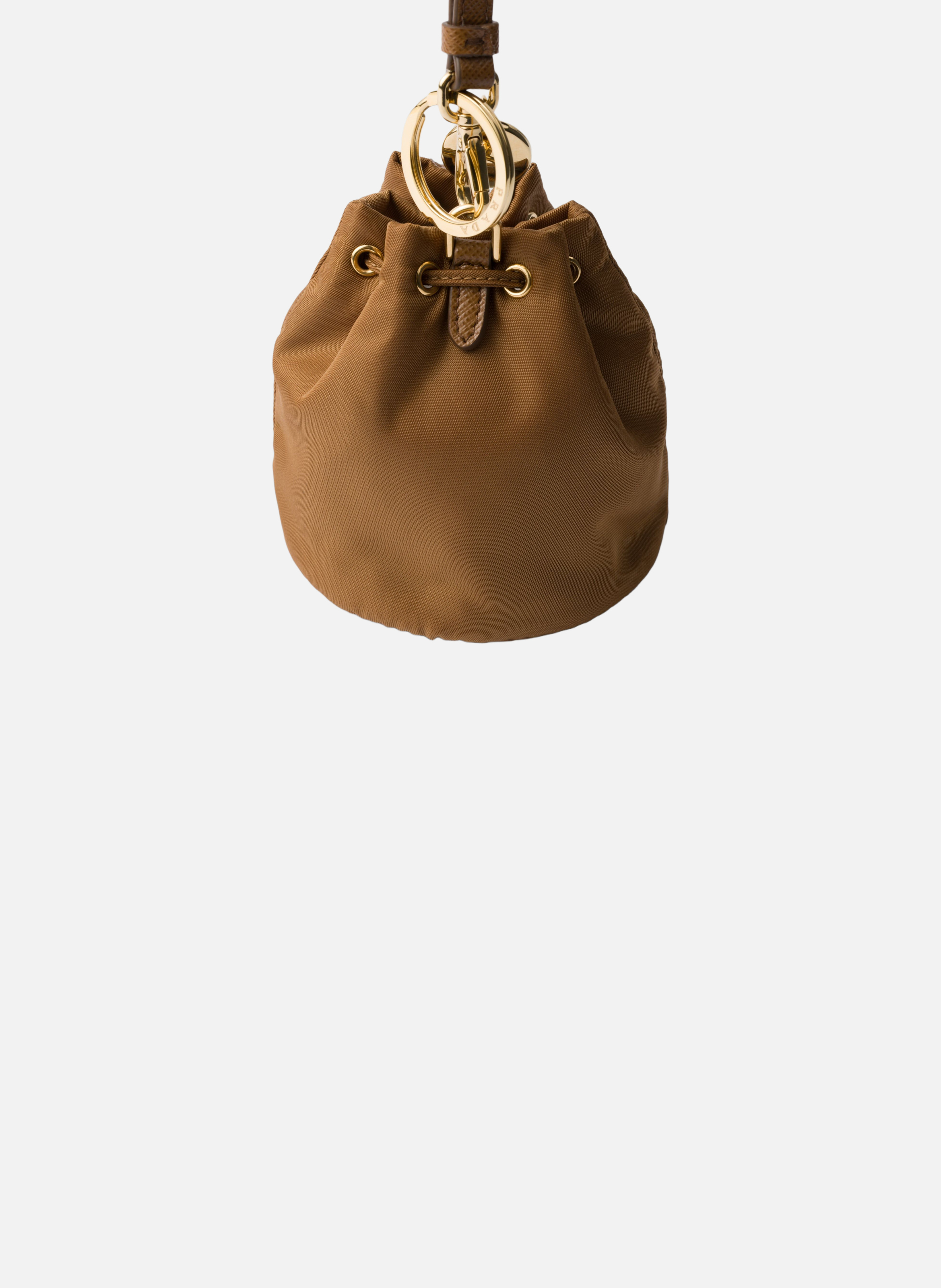 Charm porte-clés mini icon en re-nylon PRADA Marron