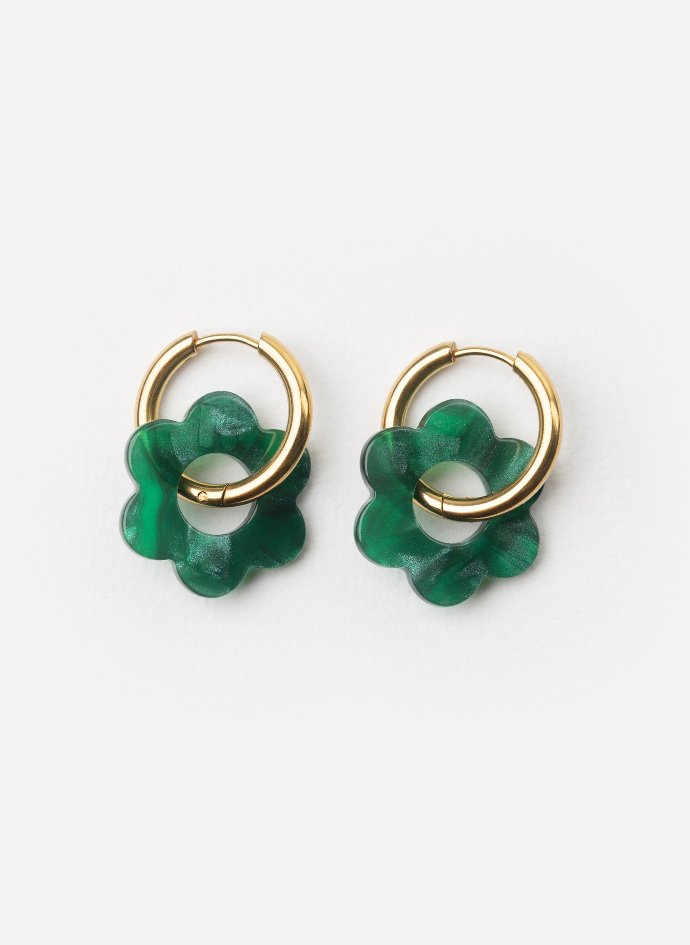Boucles d'oreilles Baby Fleurette avec anneaux en acier inoxydable argenté KURAGE GINZA Vert