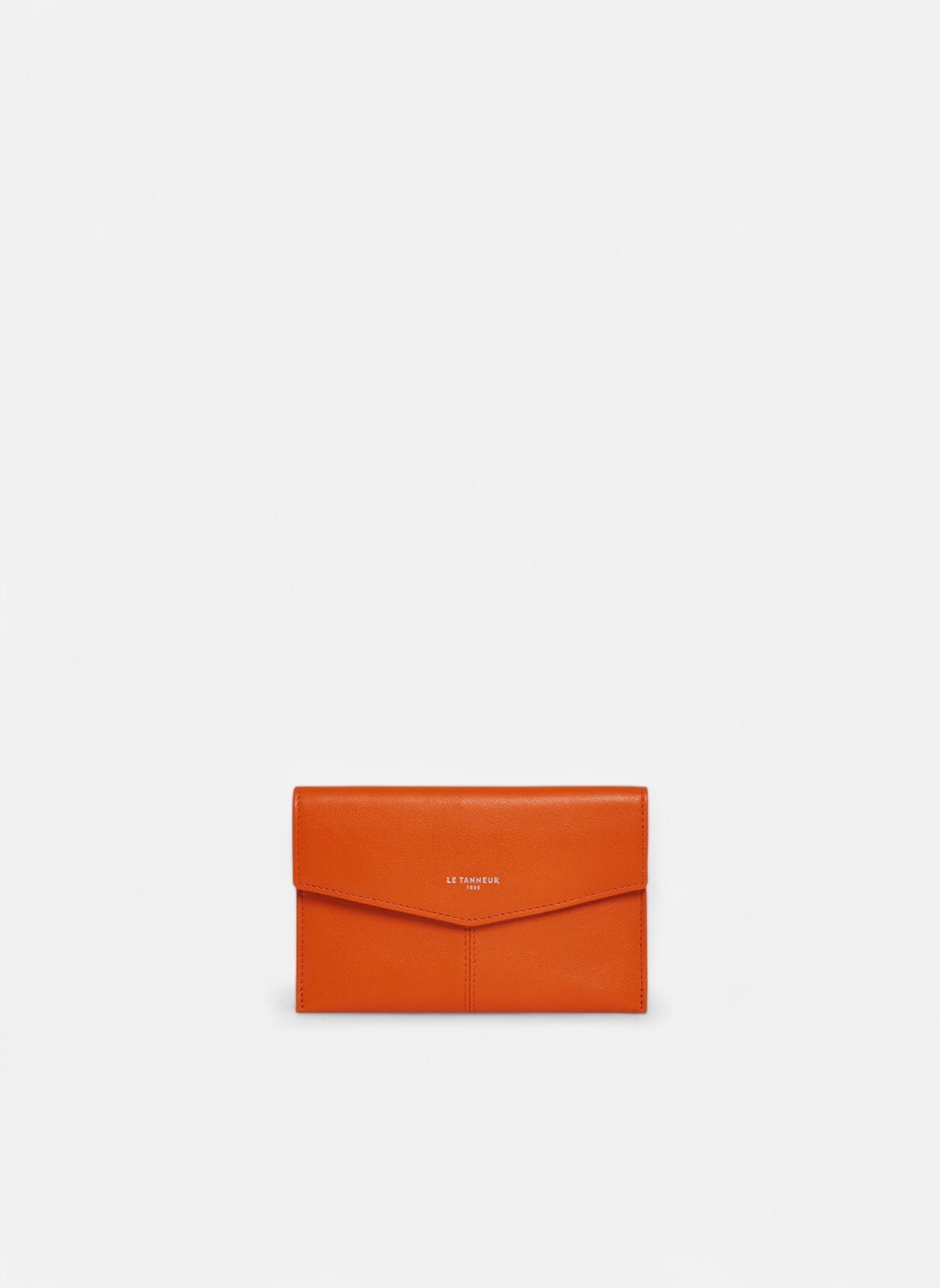 Pochette enveloppe moyen modèle charlotte en cuir lisse LE TANNEUR Orange