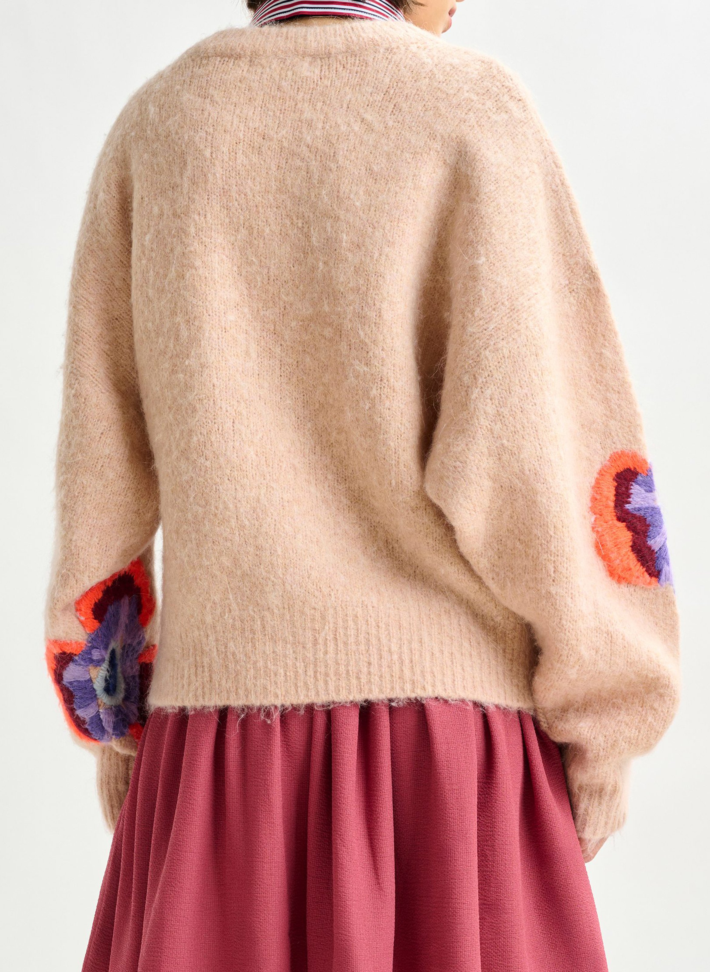 Pull ample jacquard fleuri Impossible1 ESSENTIEL ANTWERP Marron