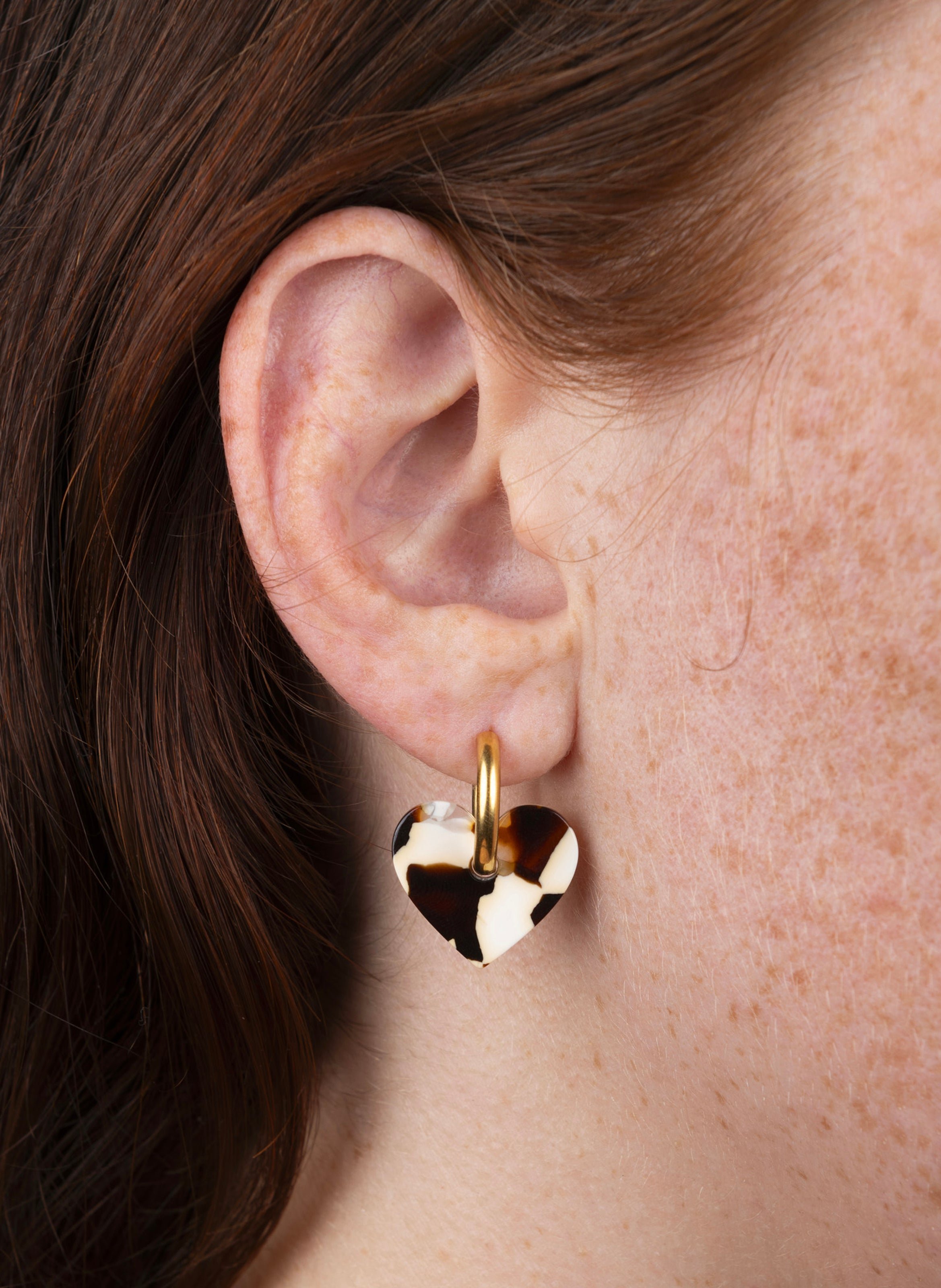 Boucles d'oreilles lova lova avec anneaux en acier inoxydable argenté KURAGE GINZA Marron