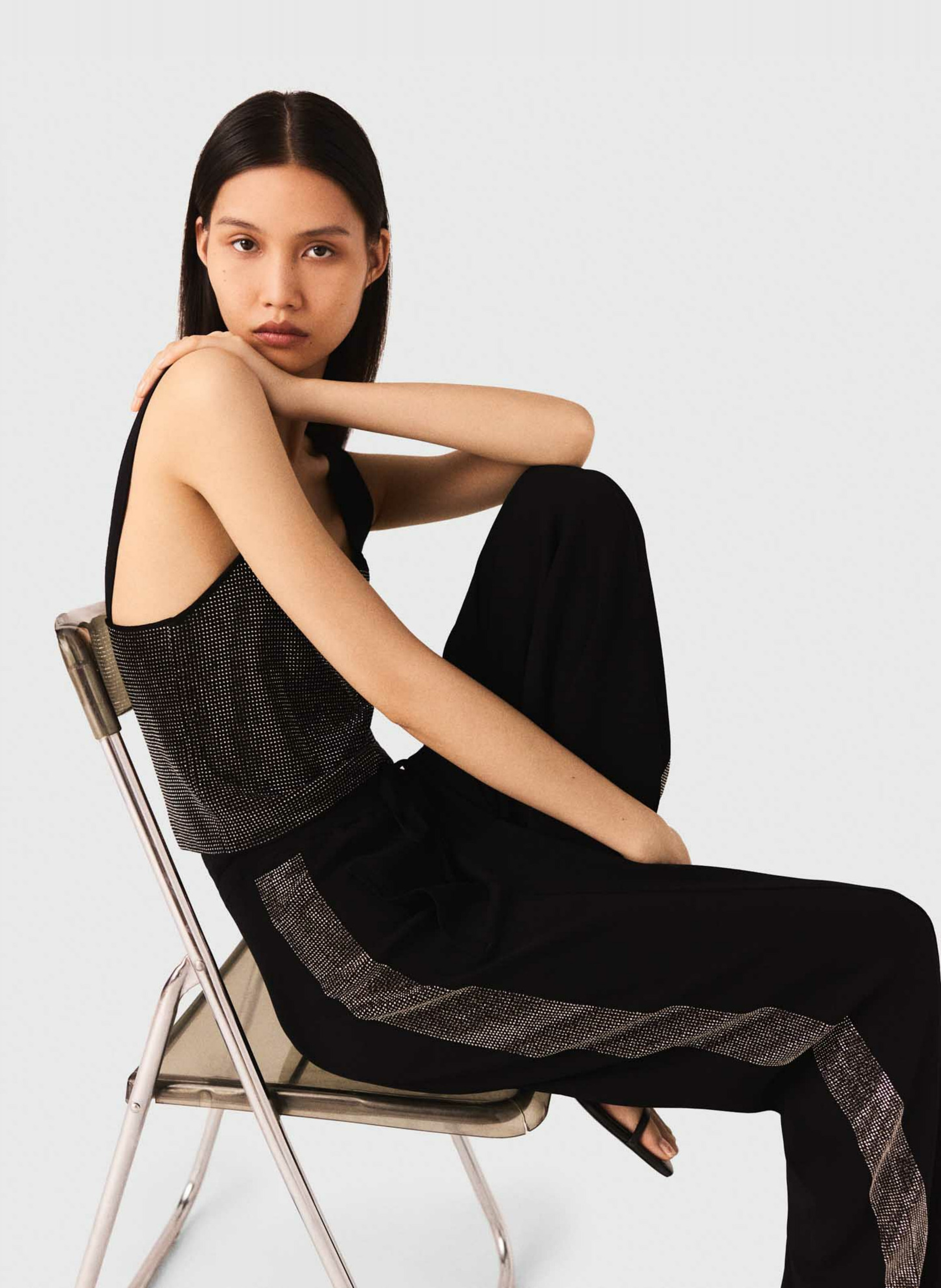 Top court col carré à strass Noir