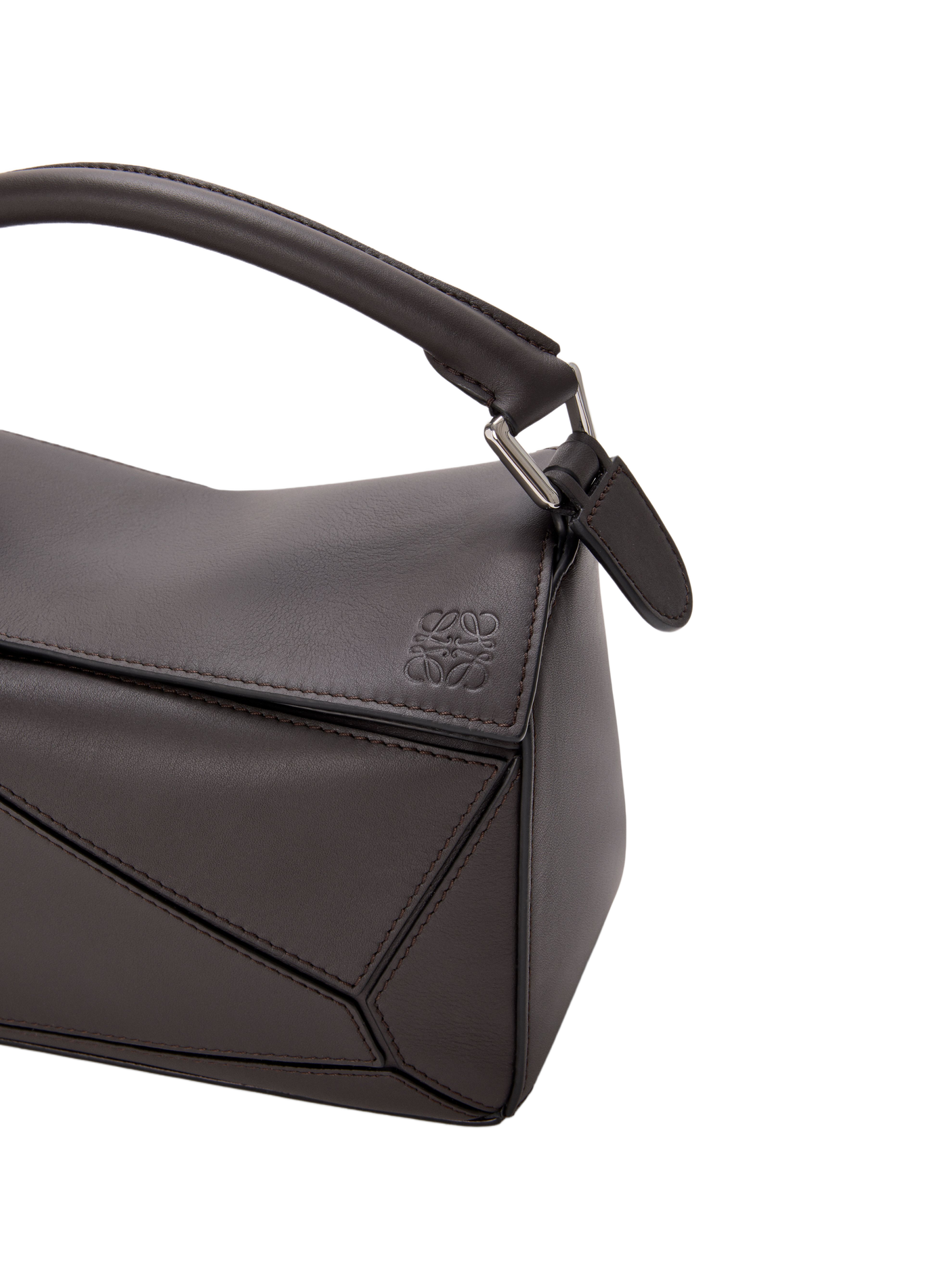 LOEWE x Louis Wain - Petit sac Puzzle Futurist Cat en cuir de veau classique LOEWE Marron