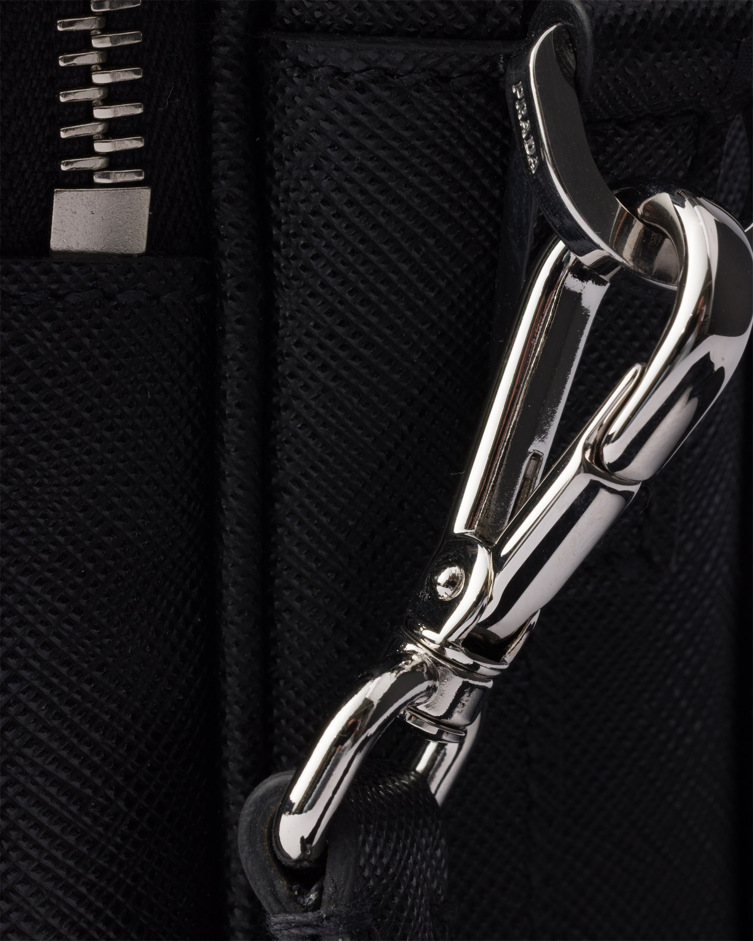 Sac porté épaule en cuir saffiano PRADA Noir