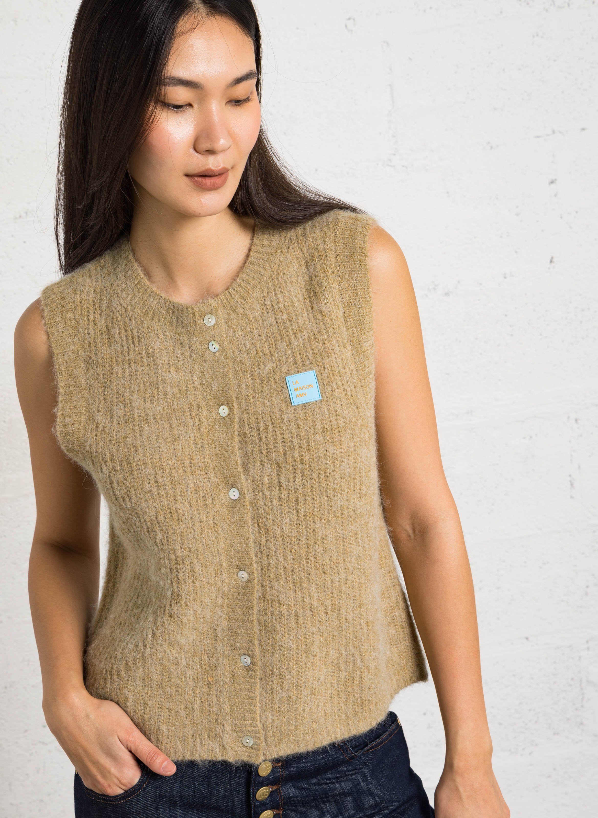 Gilet sans manches en maille duveteuse east  Sable chine