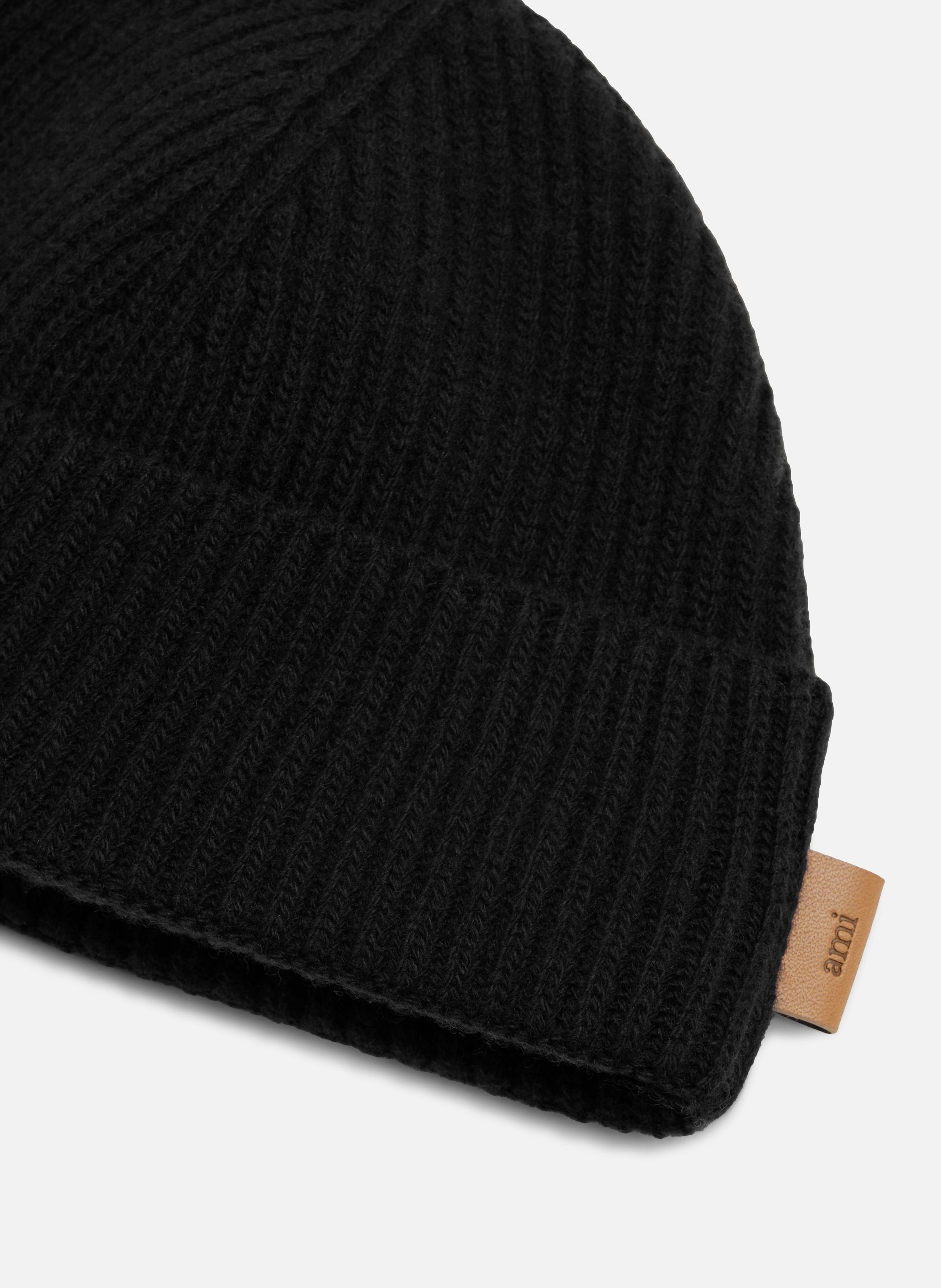Bonnet etiquette cuir ami unisexe en laine AMI PARIS Noir