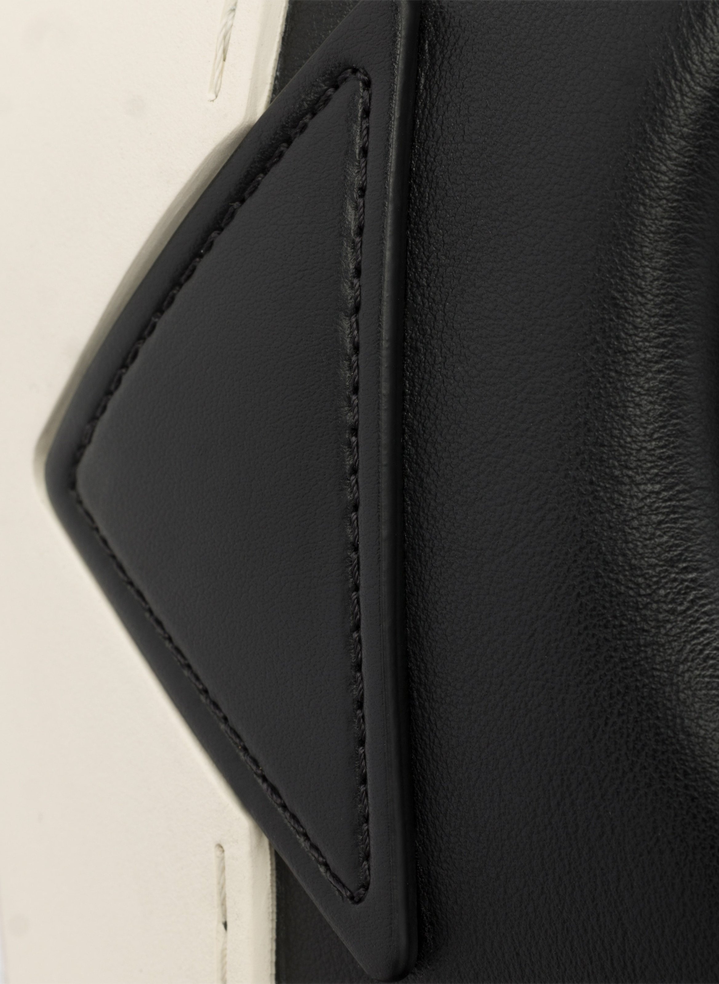 Baskets court en cuir PRADA Noir