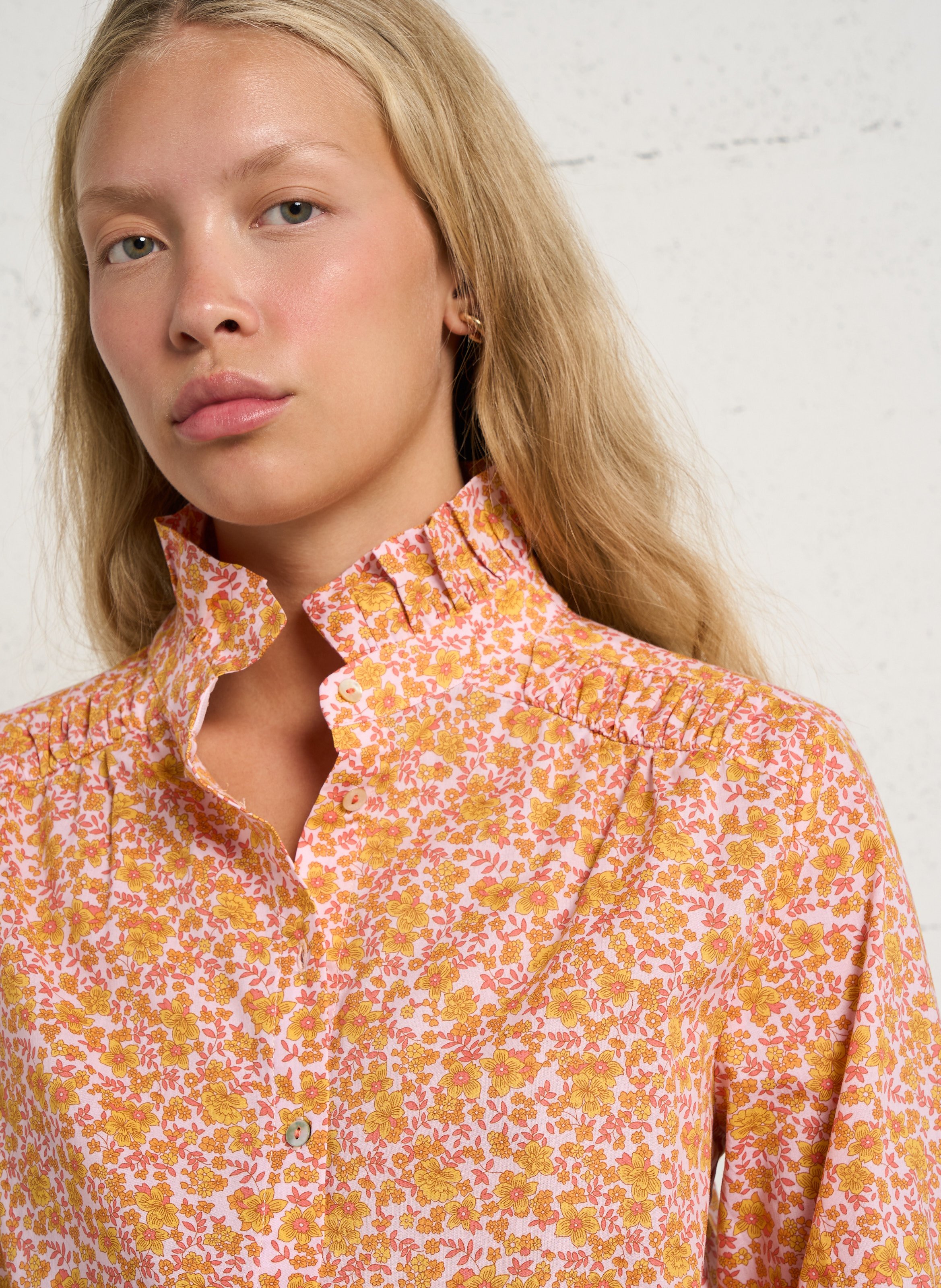 Blouse col montant en coton douce MAISON 123 Doré