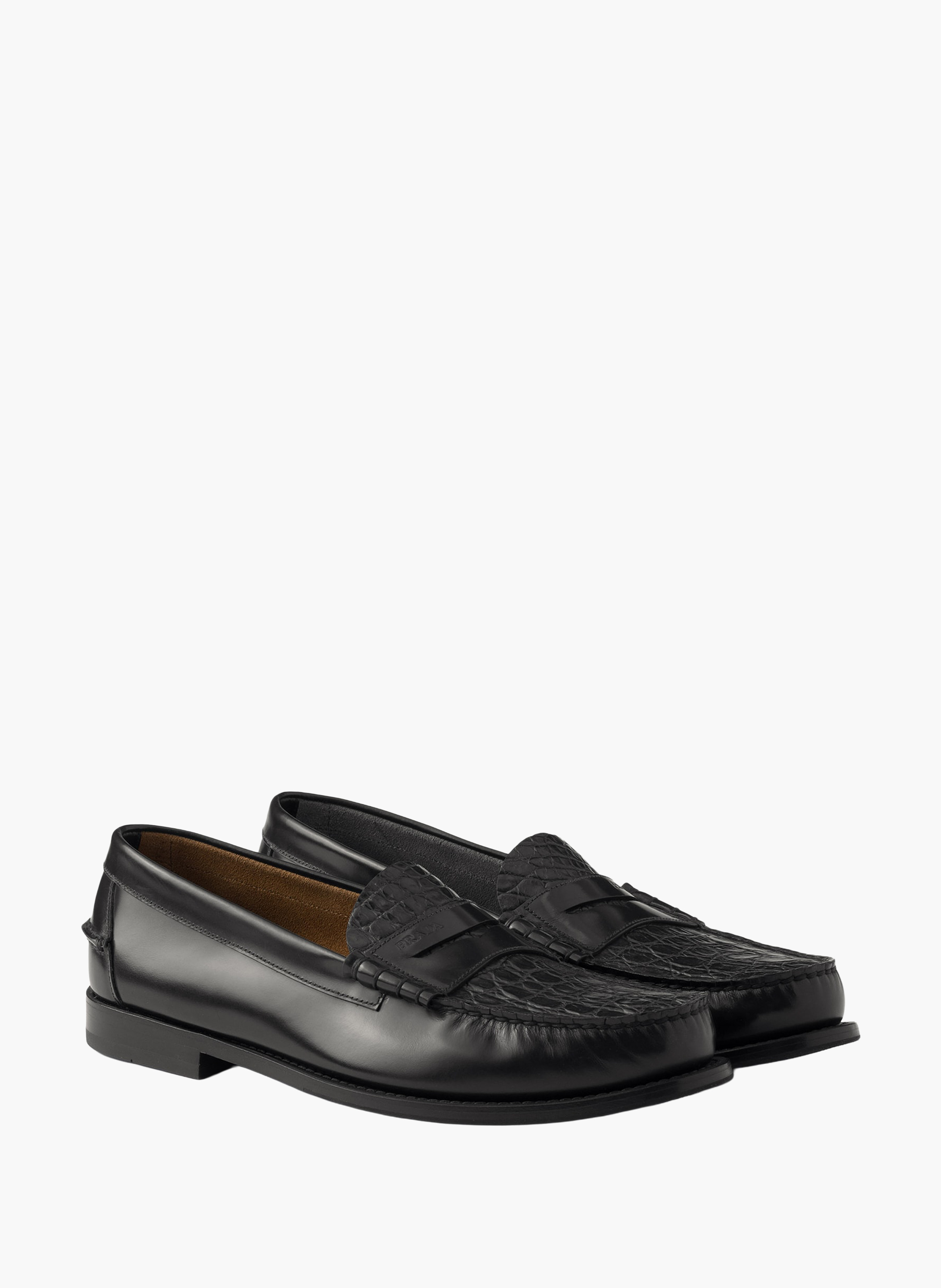 Mocassins en cuir brossé et cuir de crocodile PRADA Noir