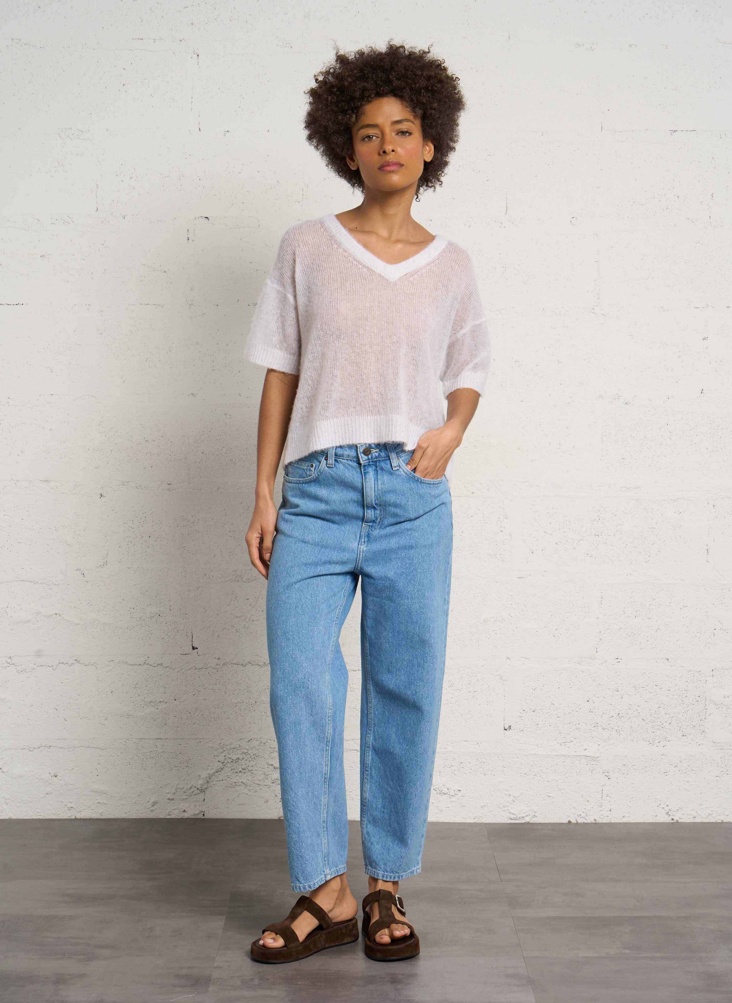 Pull droit col v bodyrow AMERICAN VINTAGE Gris