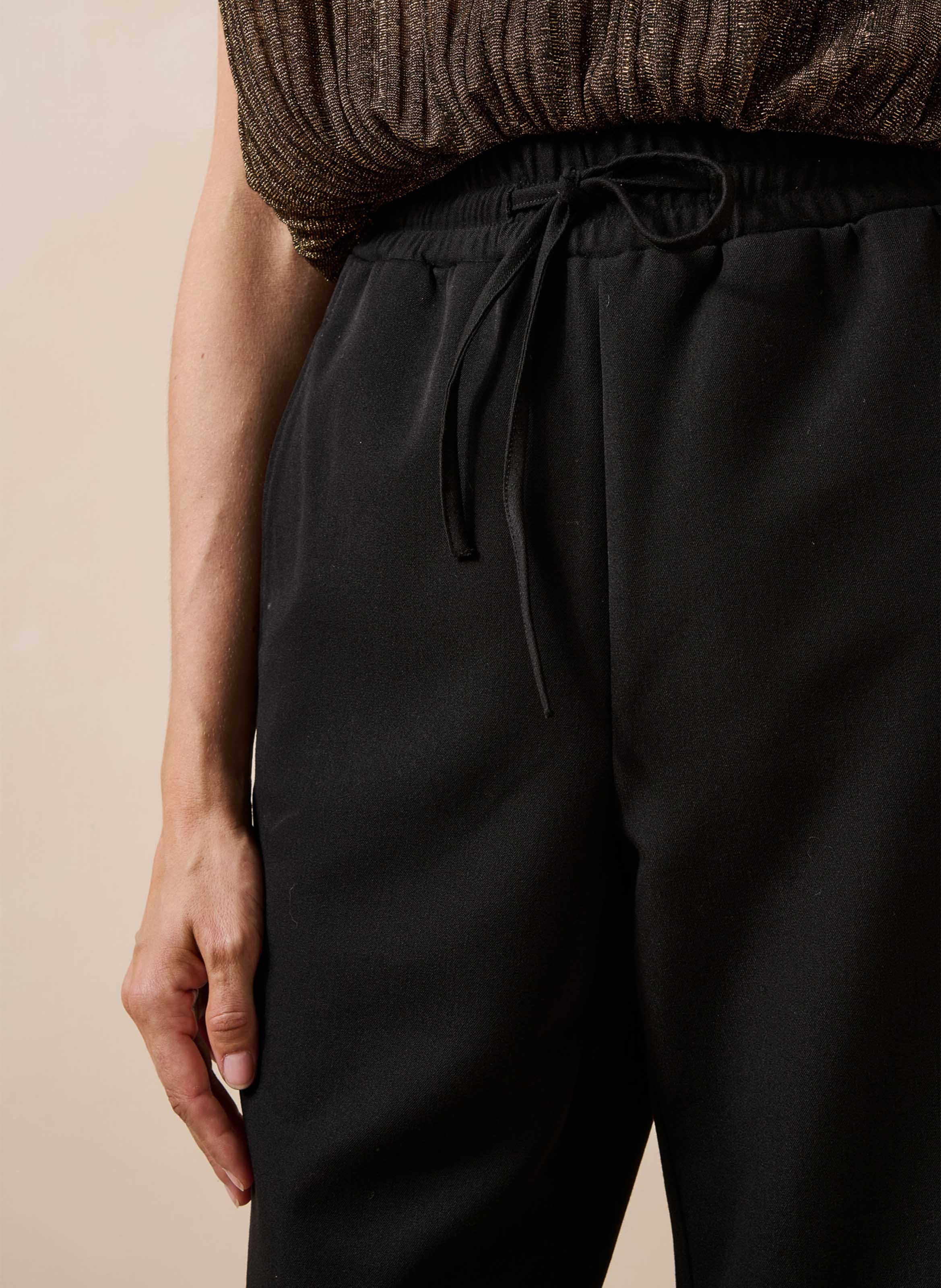 Broek met wortelsnit uni LA FEE MARABOUTEE Zwart