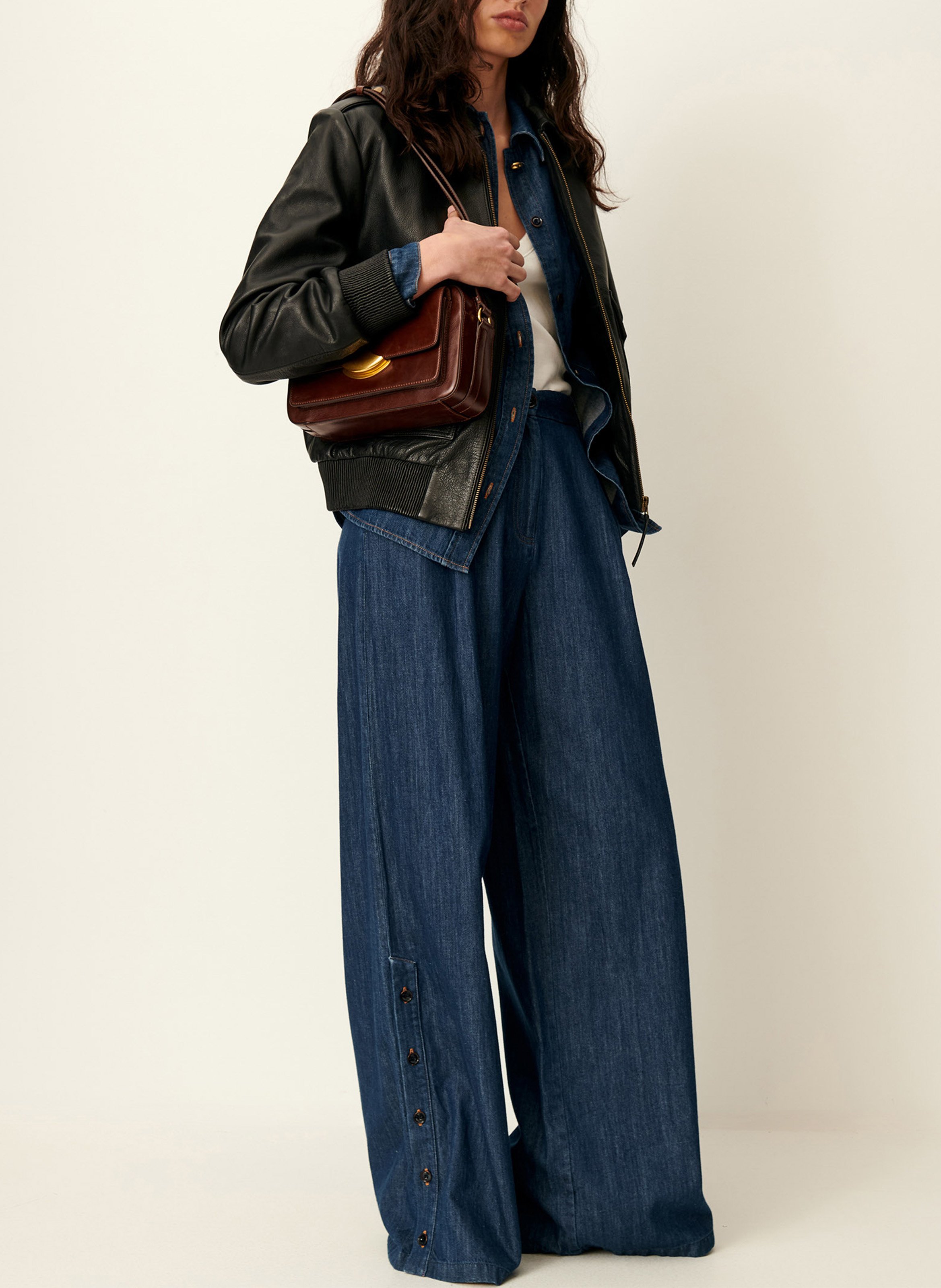 Blouson court ajusté en cuir miley SESSUN Noir