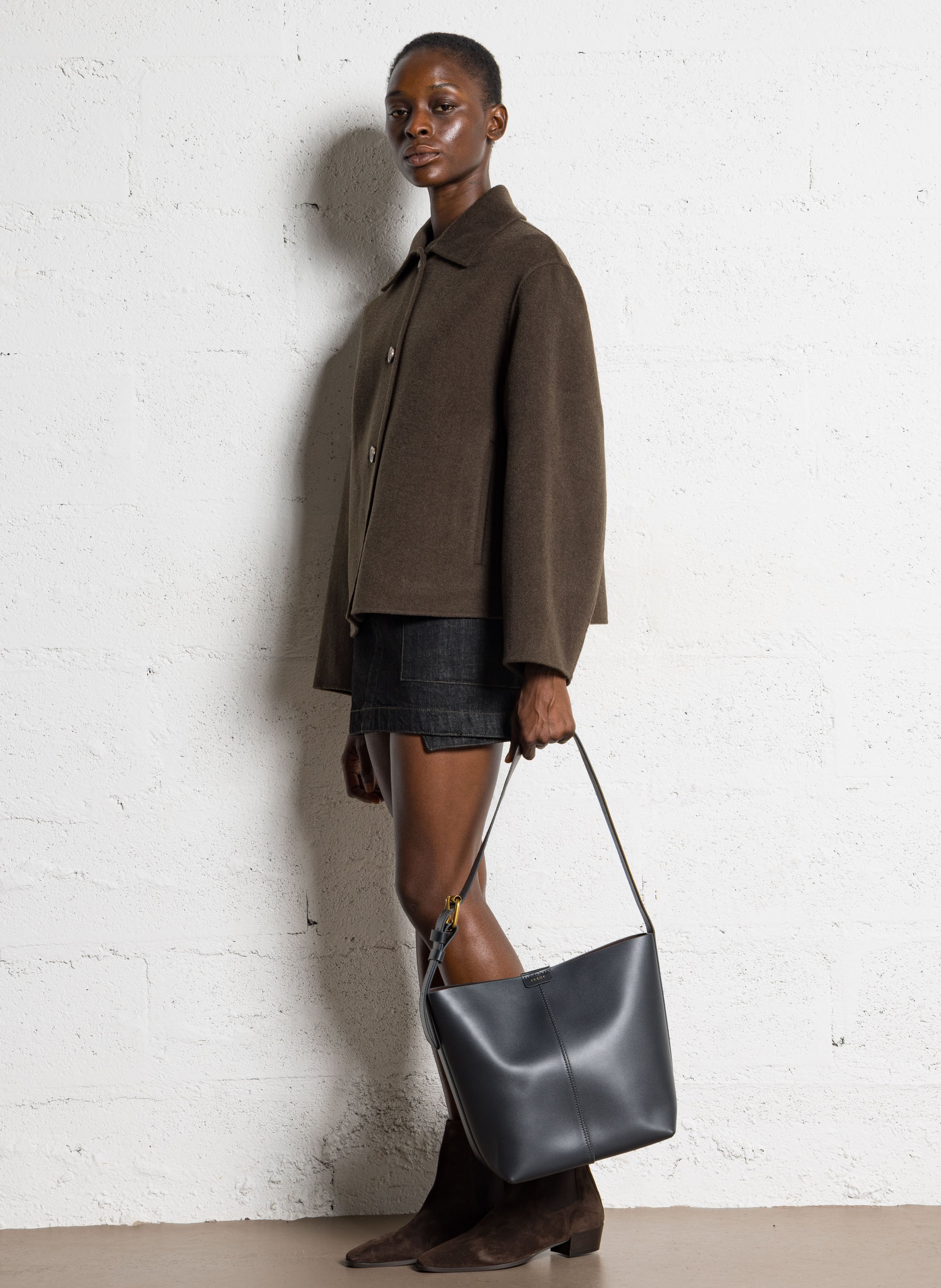 Sac seau en cuir saudade mini SOEUR Marron