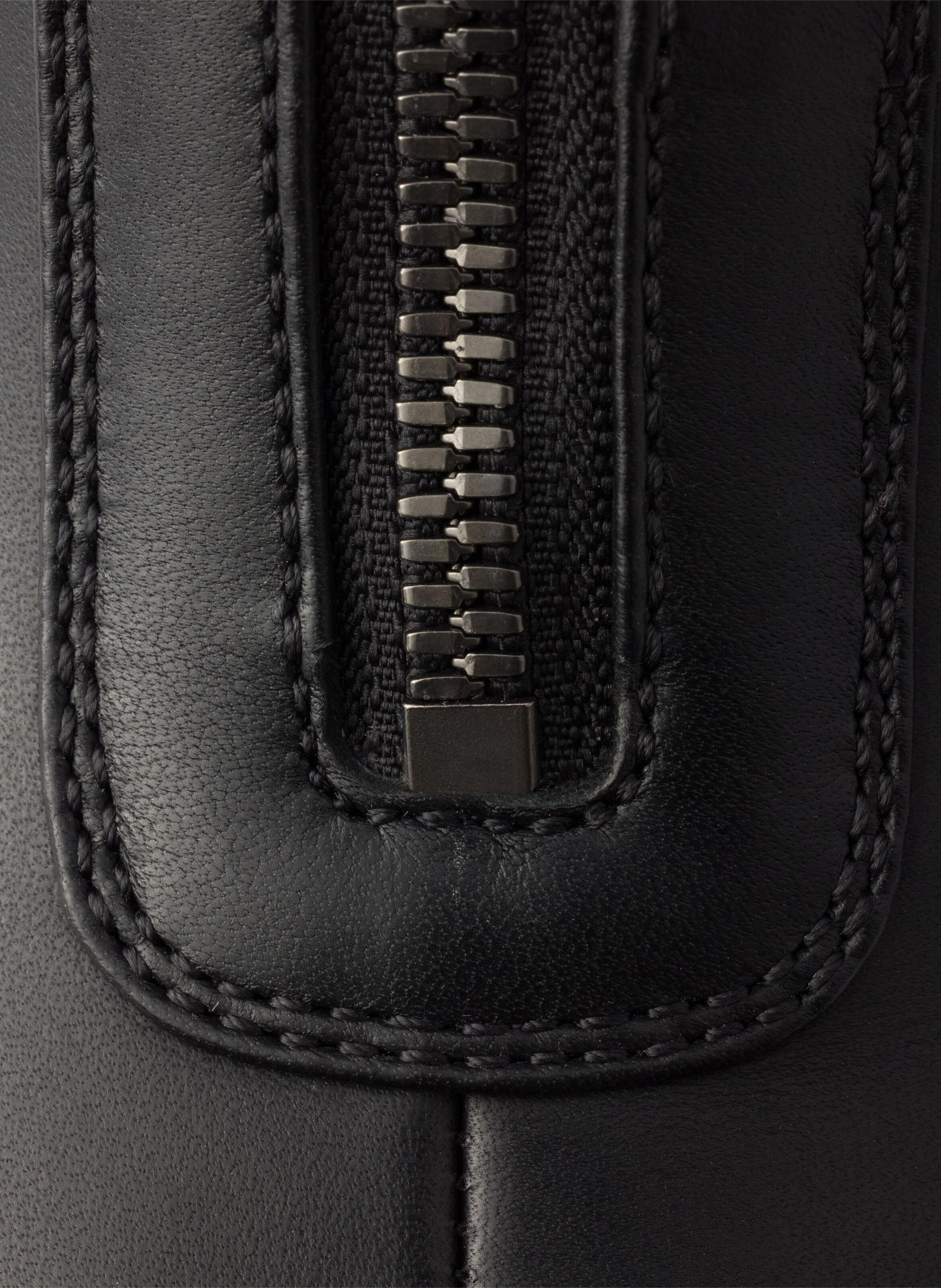 Bottines en cuir avec fermeture à glissière PRADA Noir