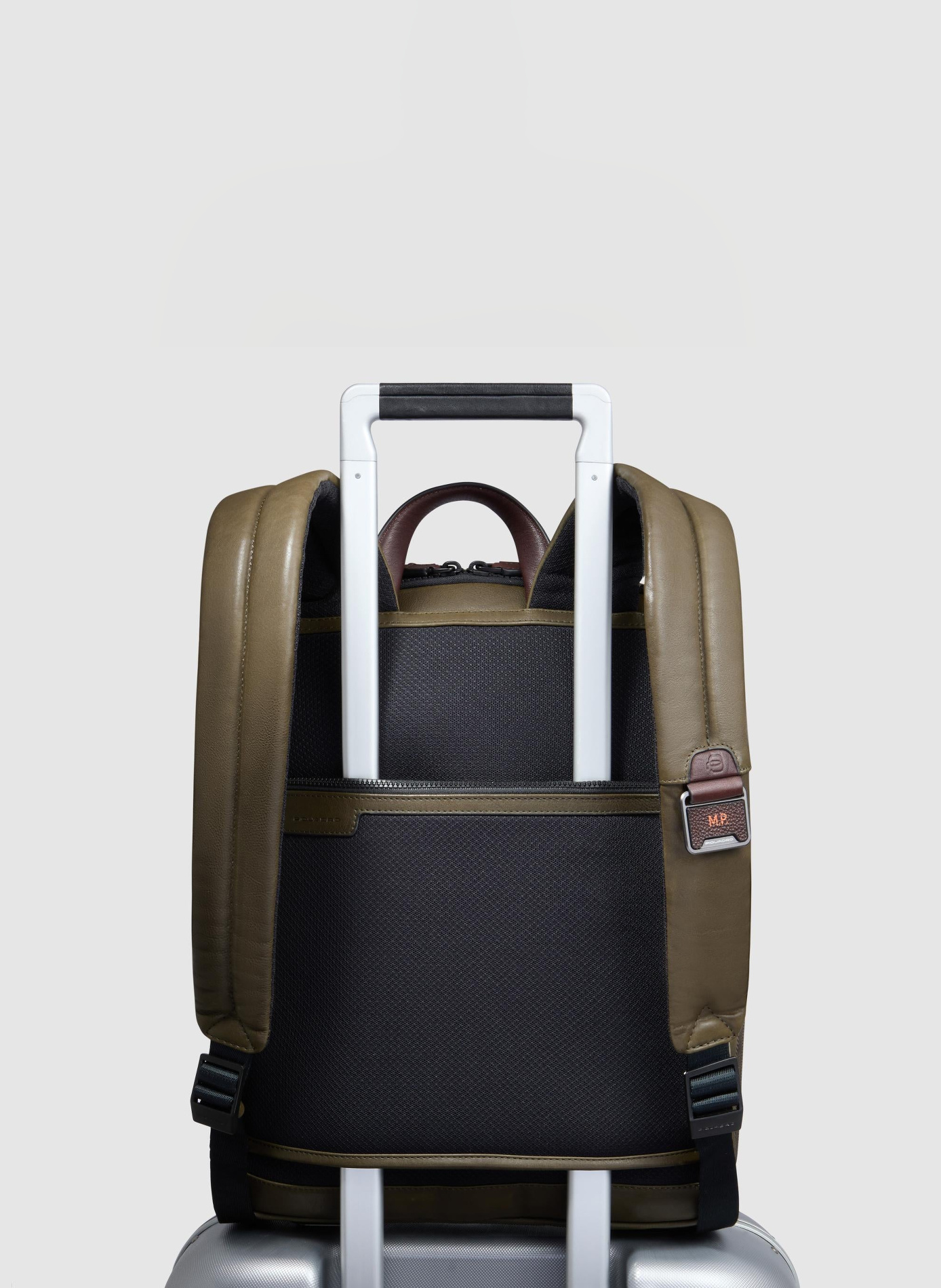 Sac à dos mince pour ordinateur 14", extensible PIQUADRO Vert
