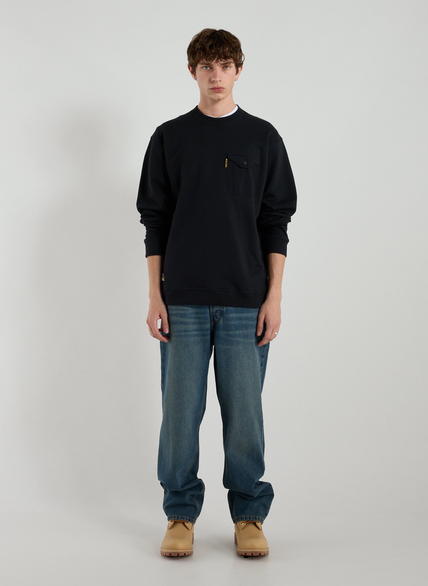 Sweatshirt with buttoned pocket COLUMBIA Black