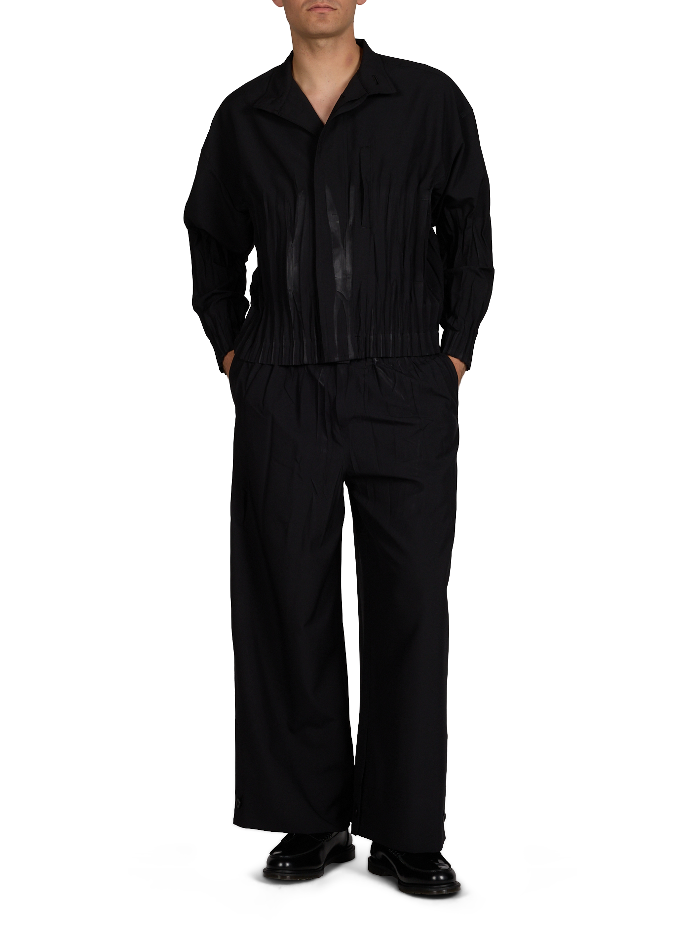 Pantalon droit élastiqué ISSEY MIYAKE Noir