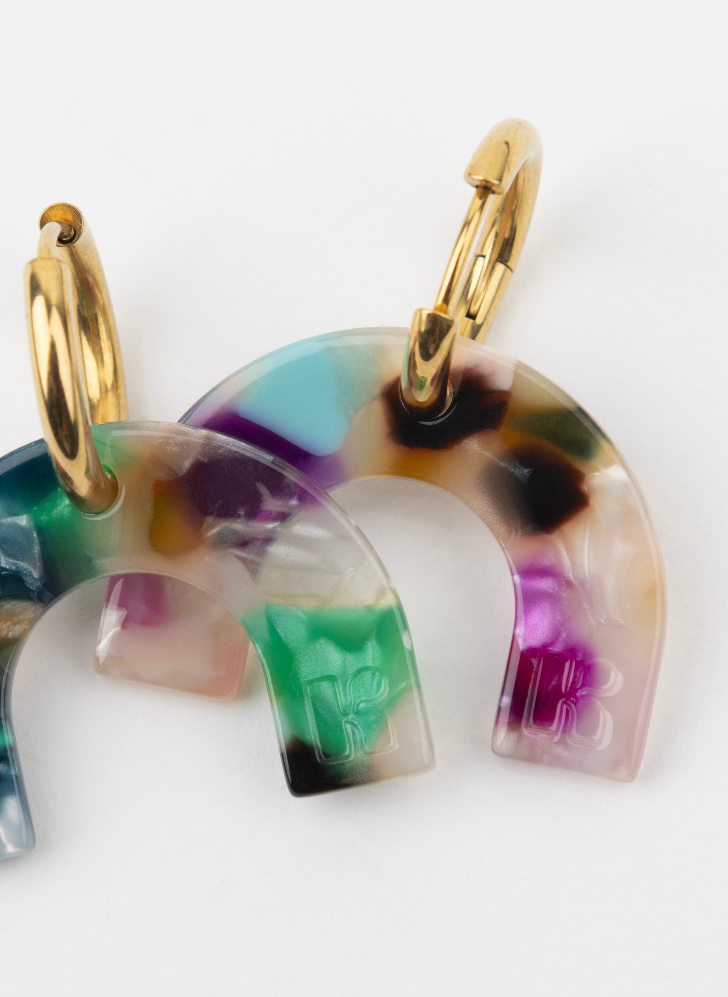 Boucles d'oreilles arc-en-ciel avec anneaux en acier inoxydable doré KURAGE GINZA Multicolore