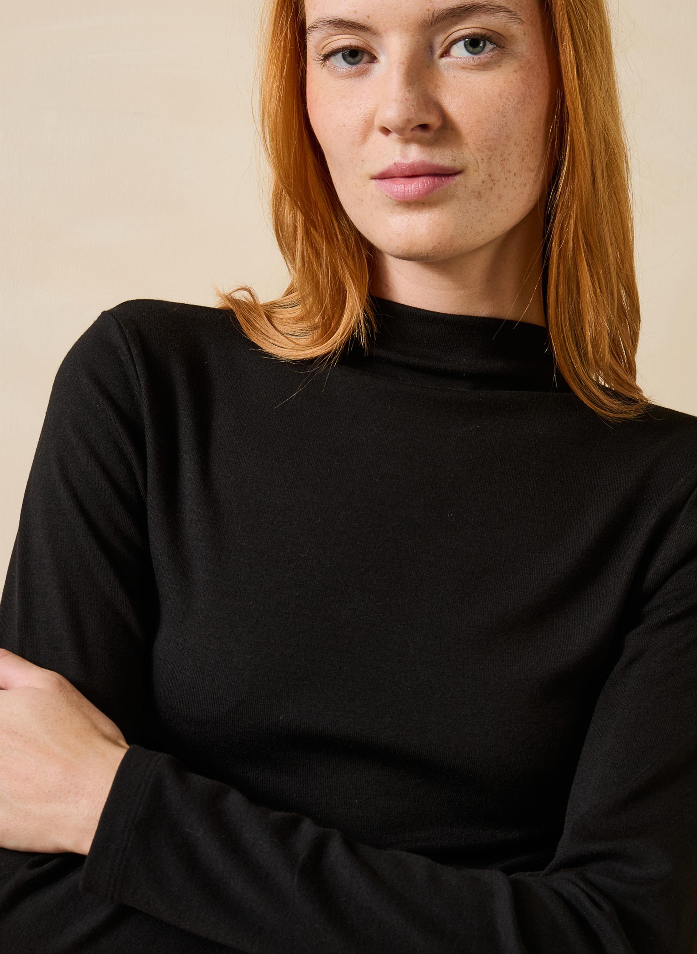 Recht T-shirt met opstaande kraag LA FEE MARABOUTEE Zwart