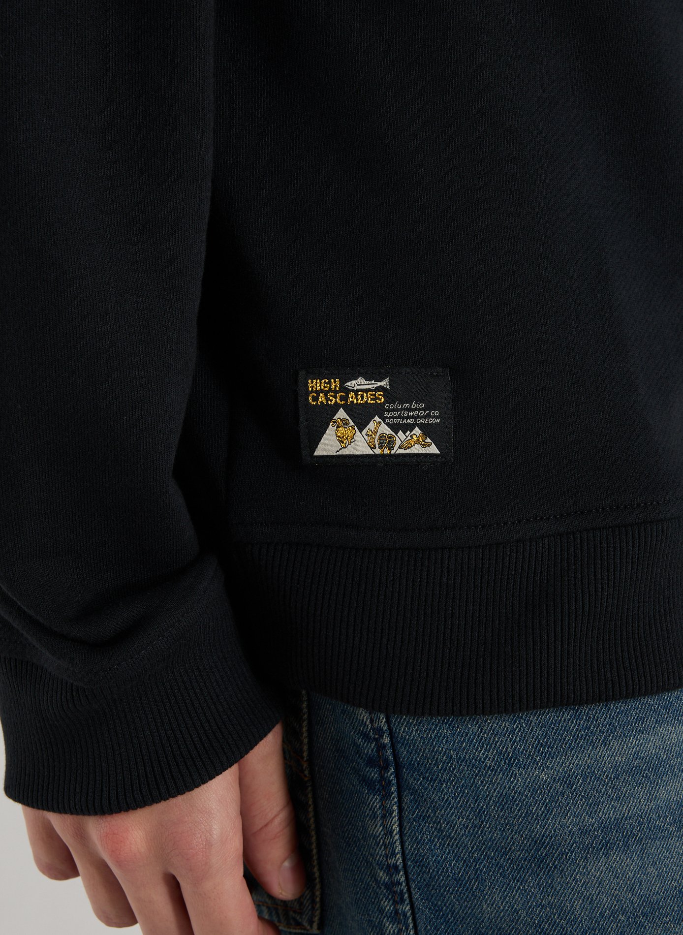 Sweatshirt with buttoned pocket COLUMBIA Black