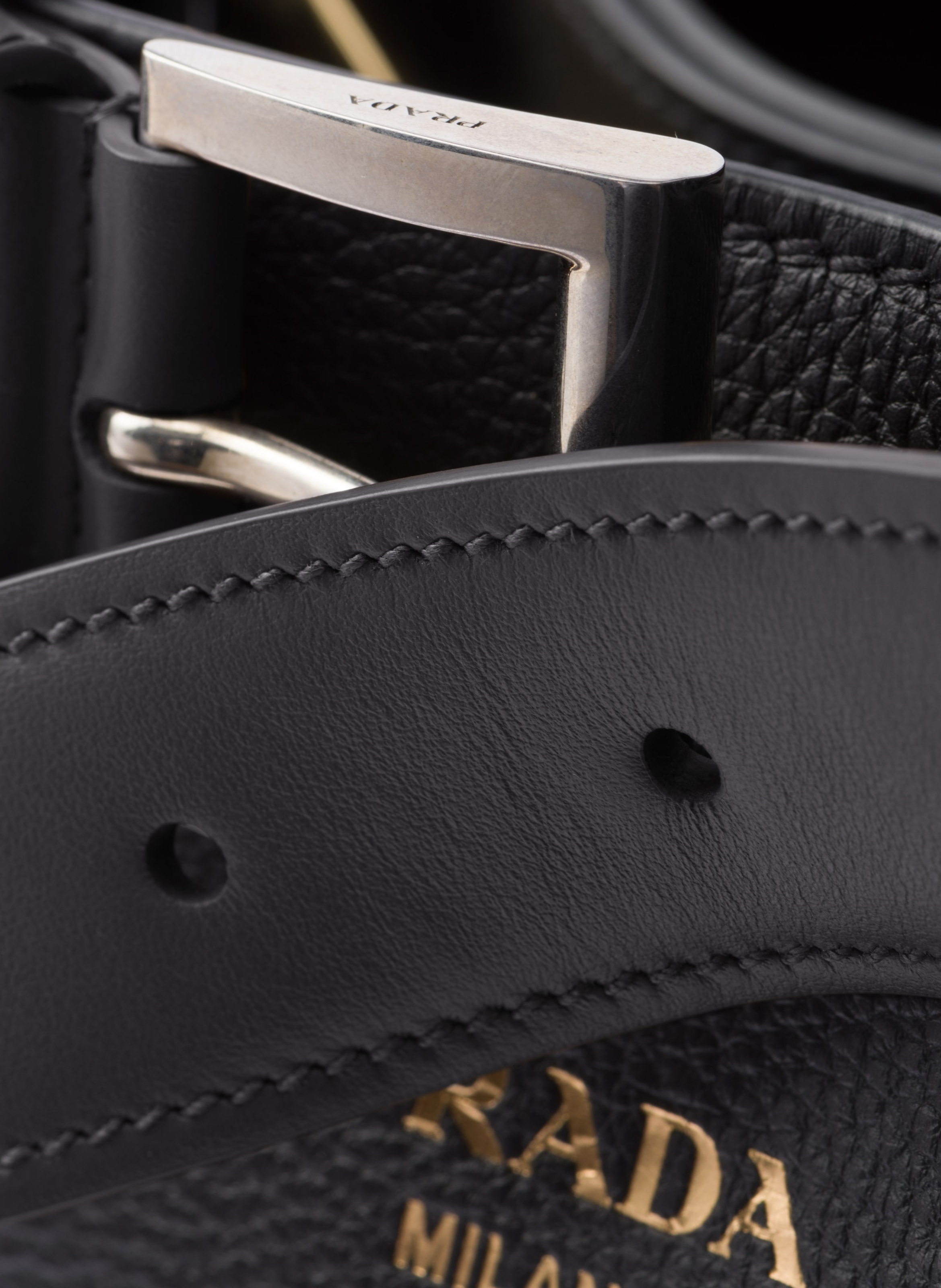 Sac prada buckle en cuir avec ceinture PRADA Noir