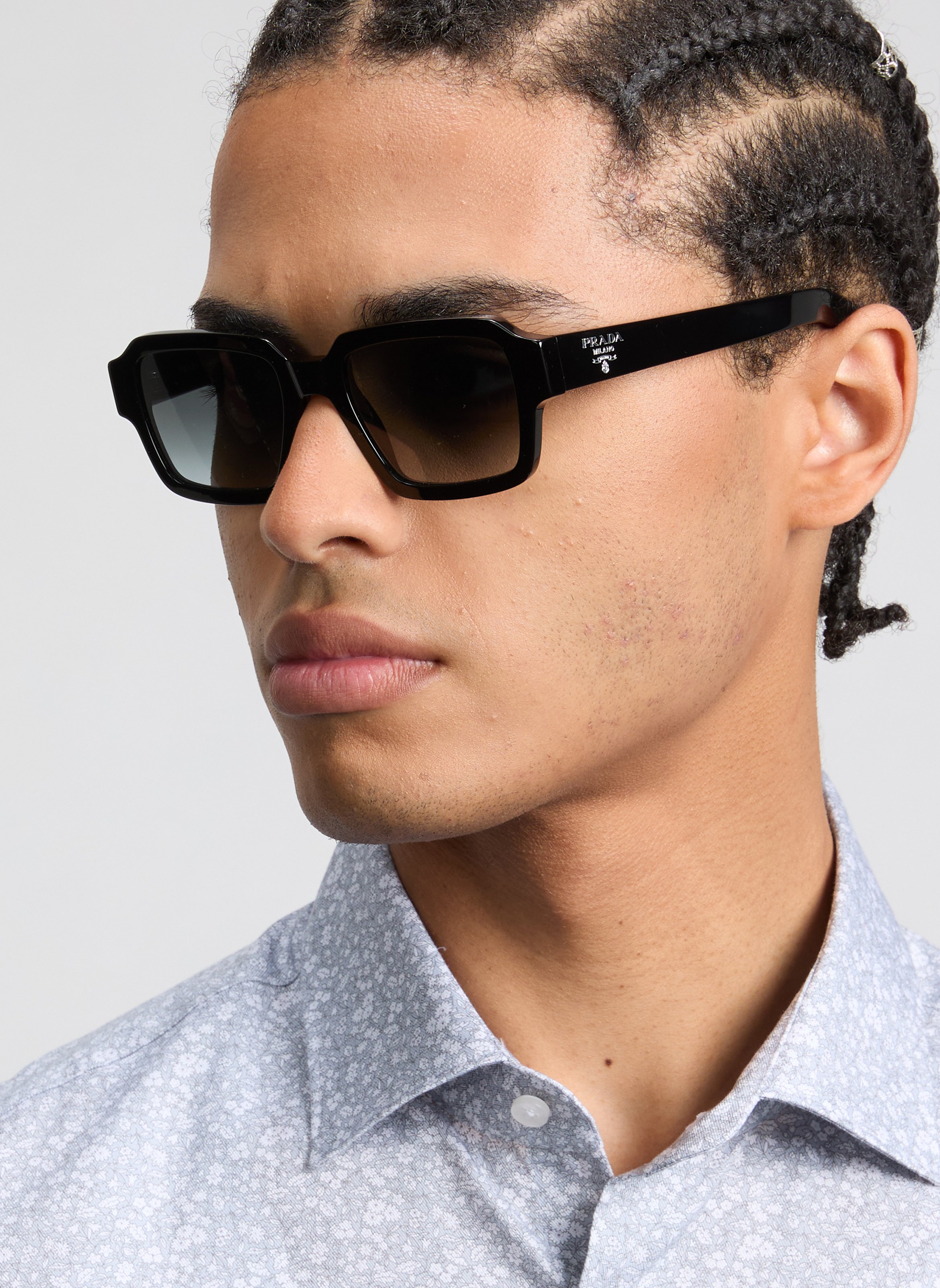  Sunglasses  PRADA No color