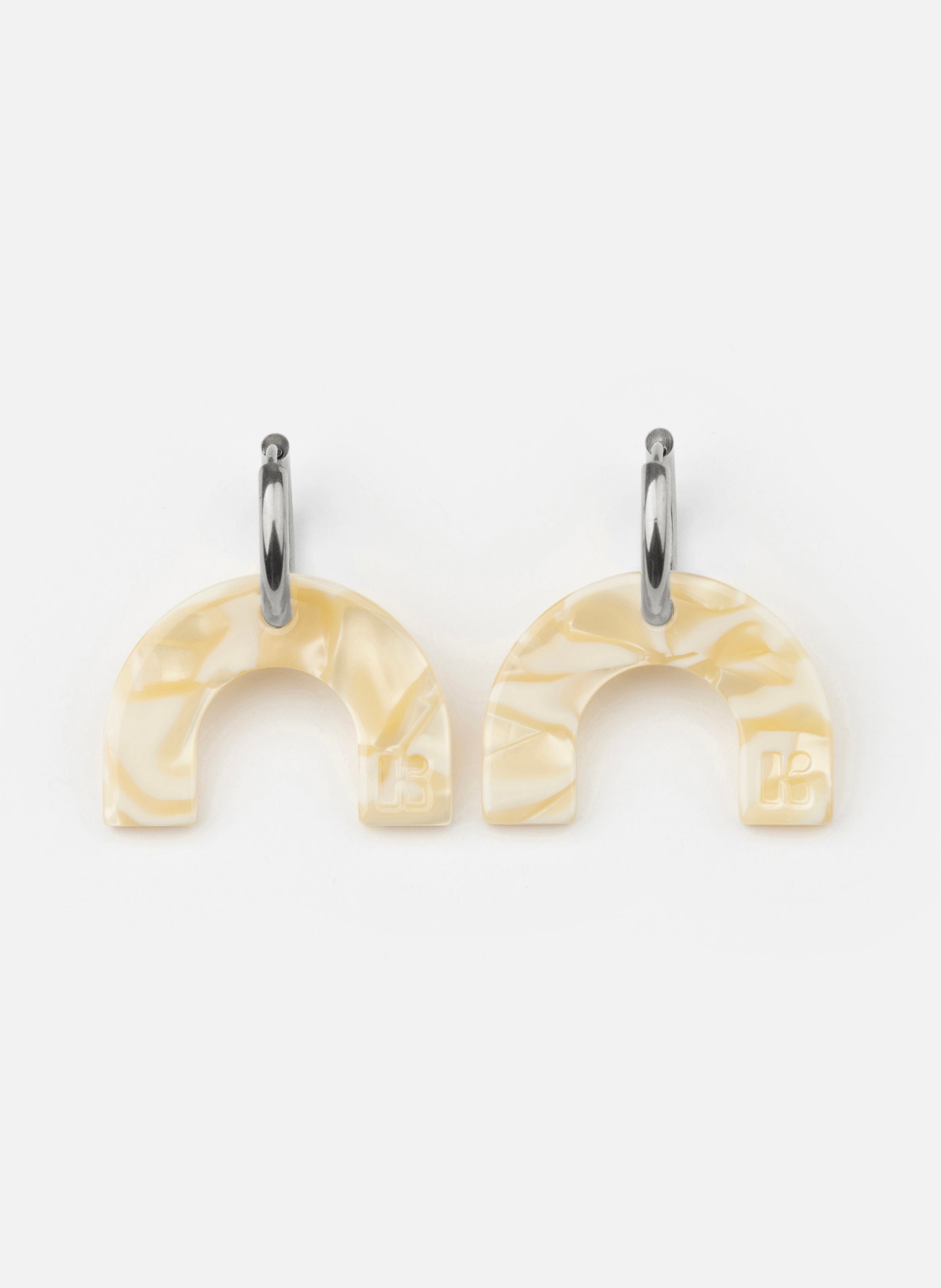 Boucles d'oreilles arc-en-ciel avec anneaux en acier inoxydable argenté KURAGE GINZA Beige
