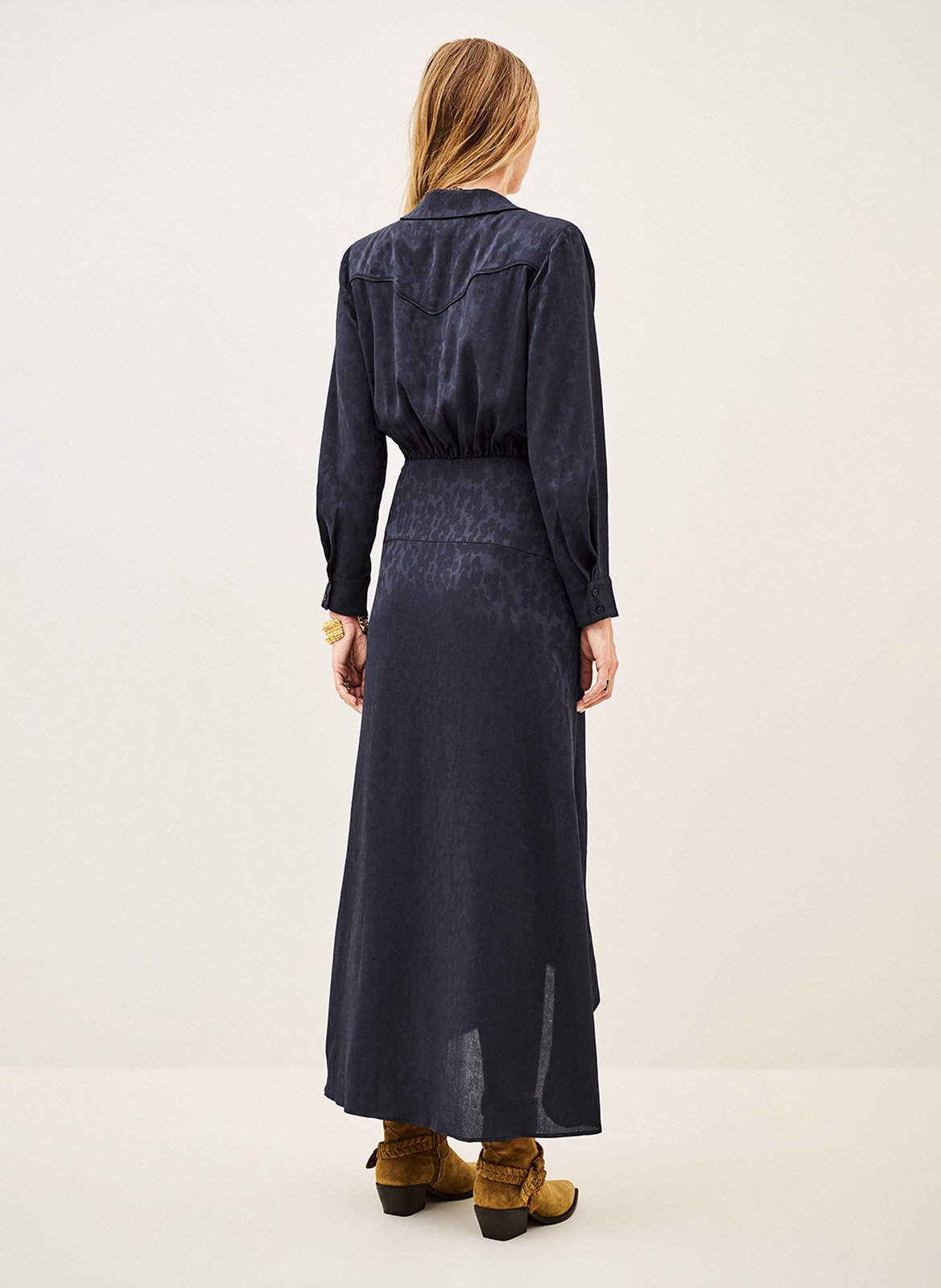 Lange getailleerde jurk met asymmetrische V-hals Helia BA&SH Blauw
